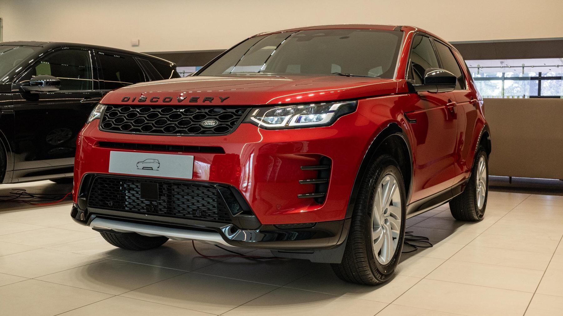 Land Rover Discovery Sport view 7