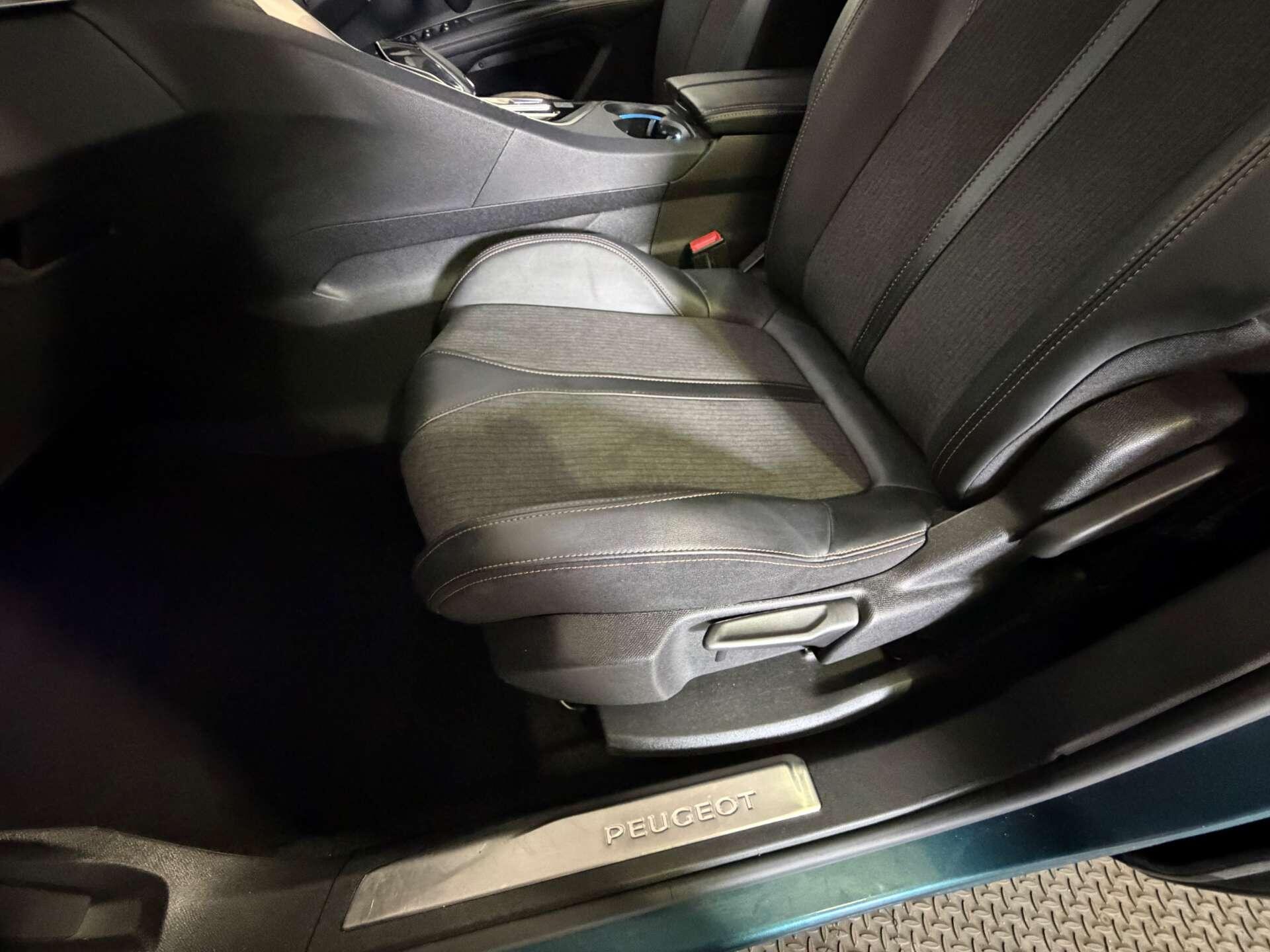 Peugeot 5008 view 71