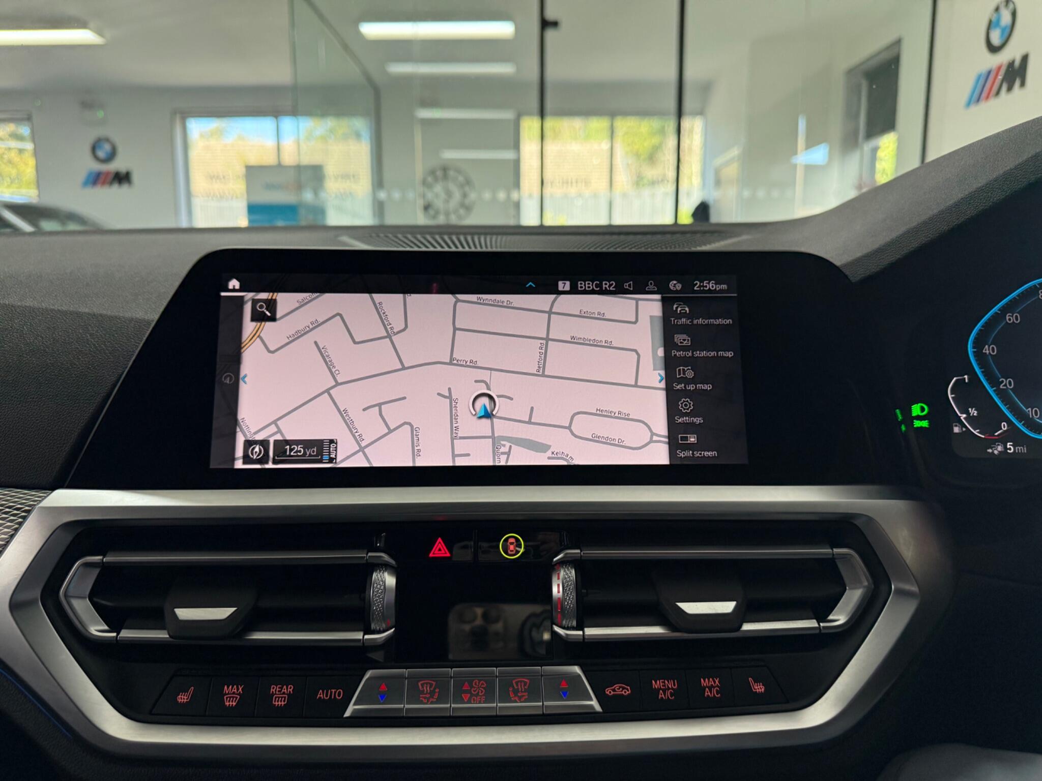 BMW 3 Series view 14