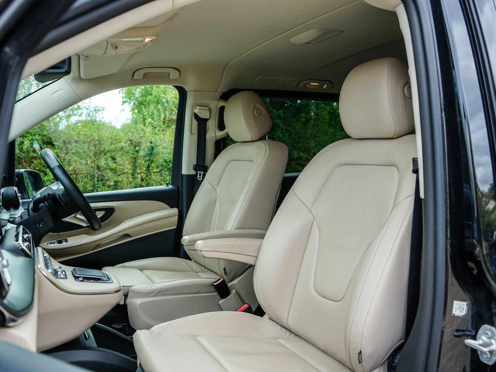 Mercedes-Benz V Class view 2
