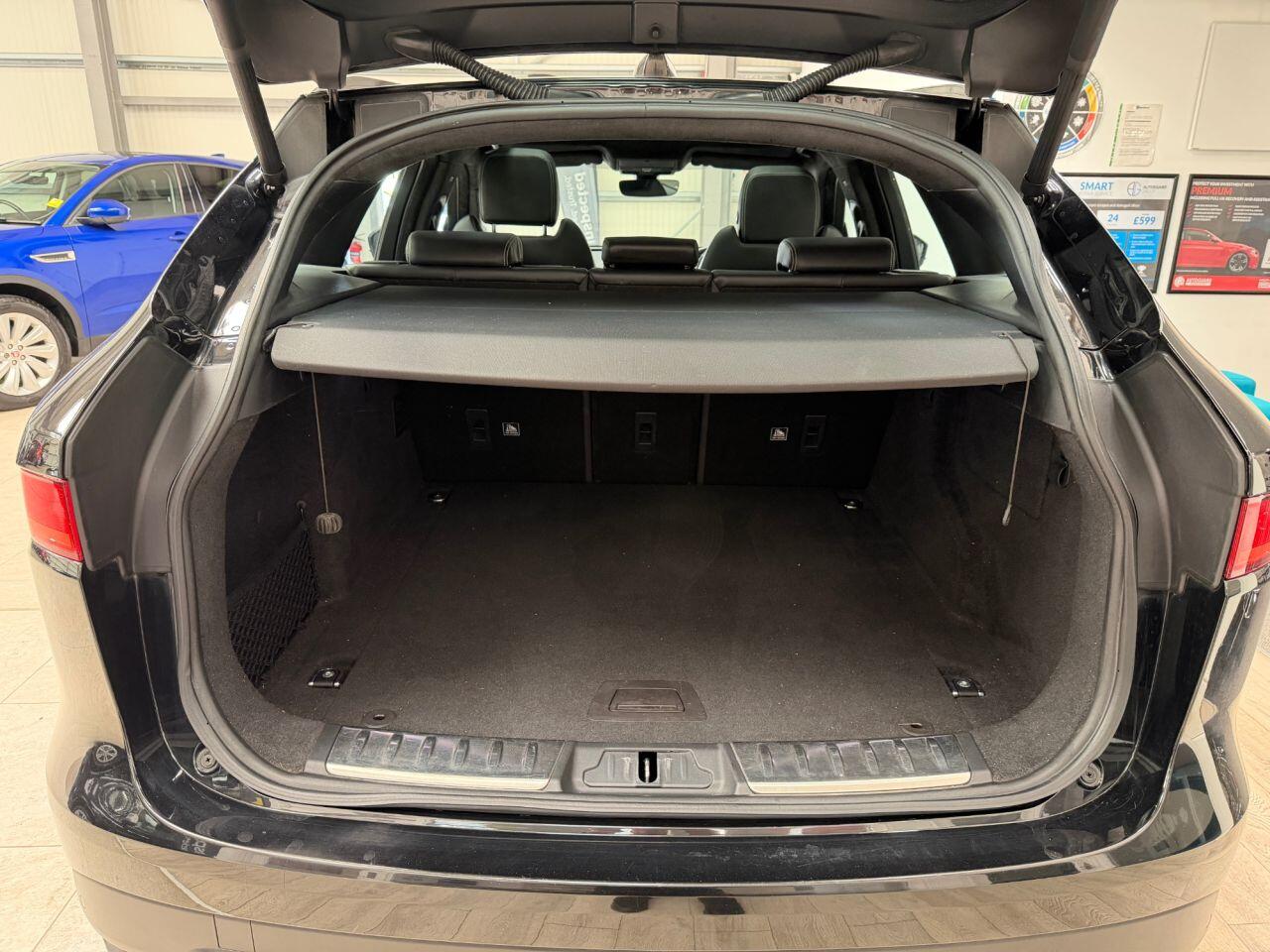 Jaguar F-Pace view 46