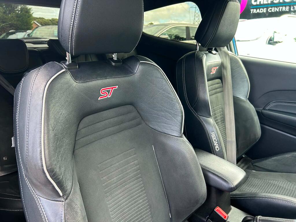 Ford Fiesta view 14