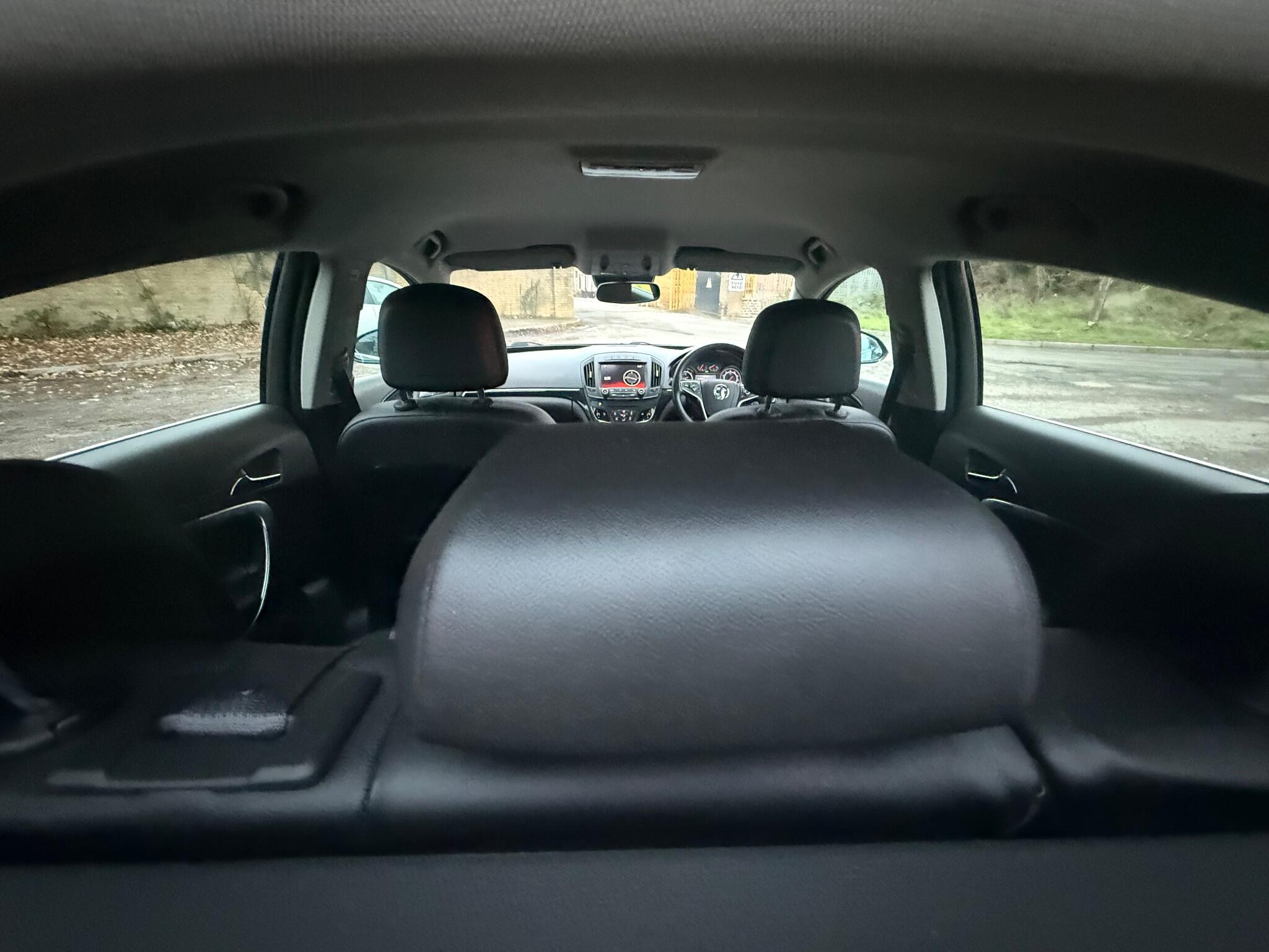 2013 Vauxhall Insignia image 25