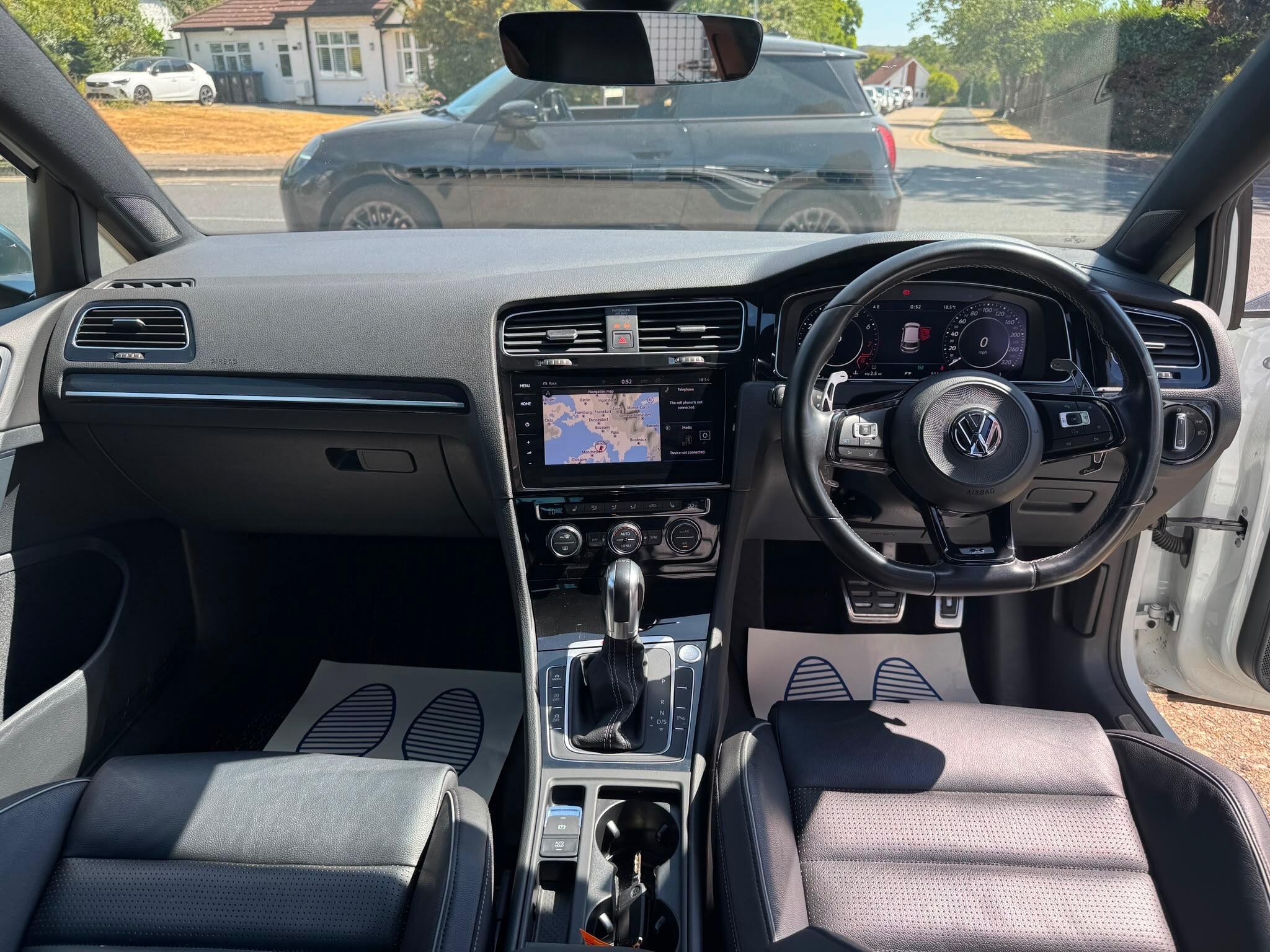 Volkswagen Golf view 14