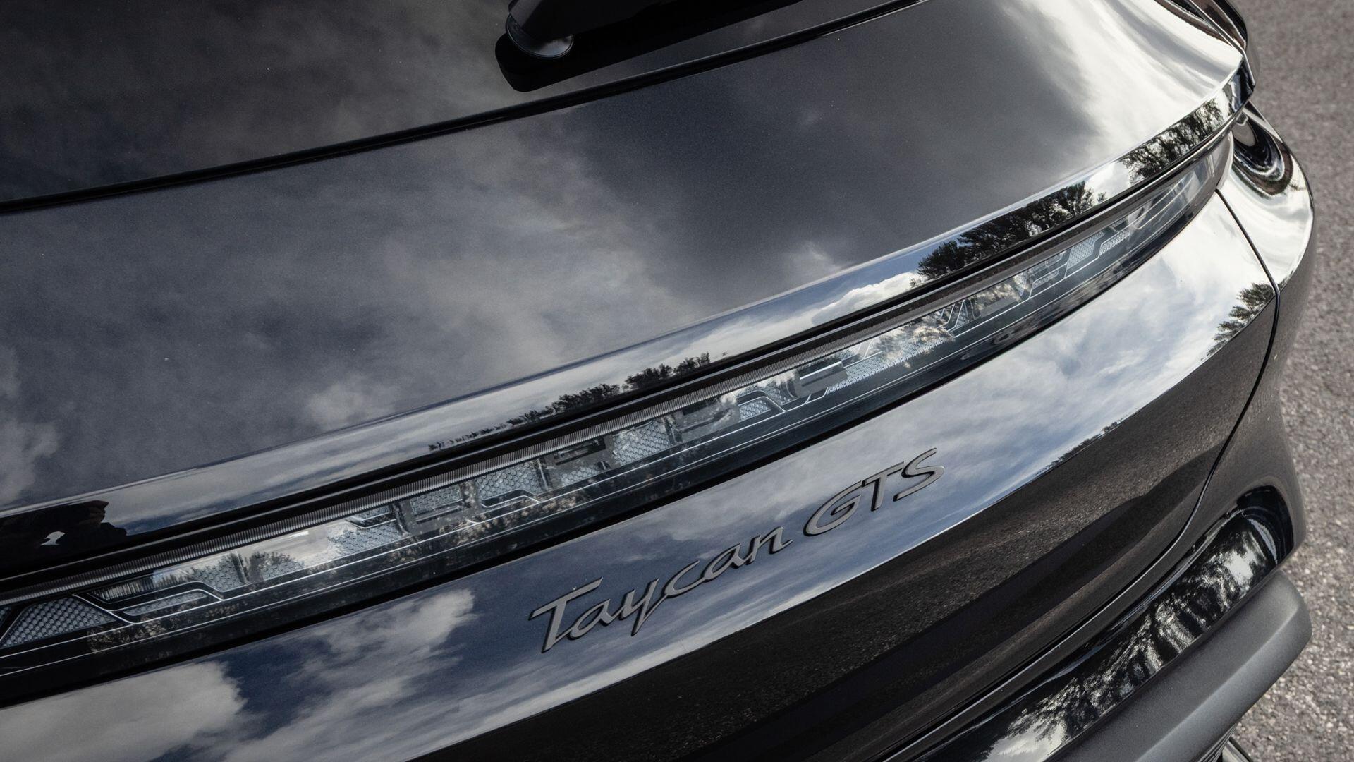 Porsche Taycan view 62