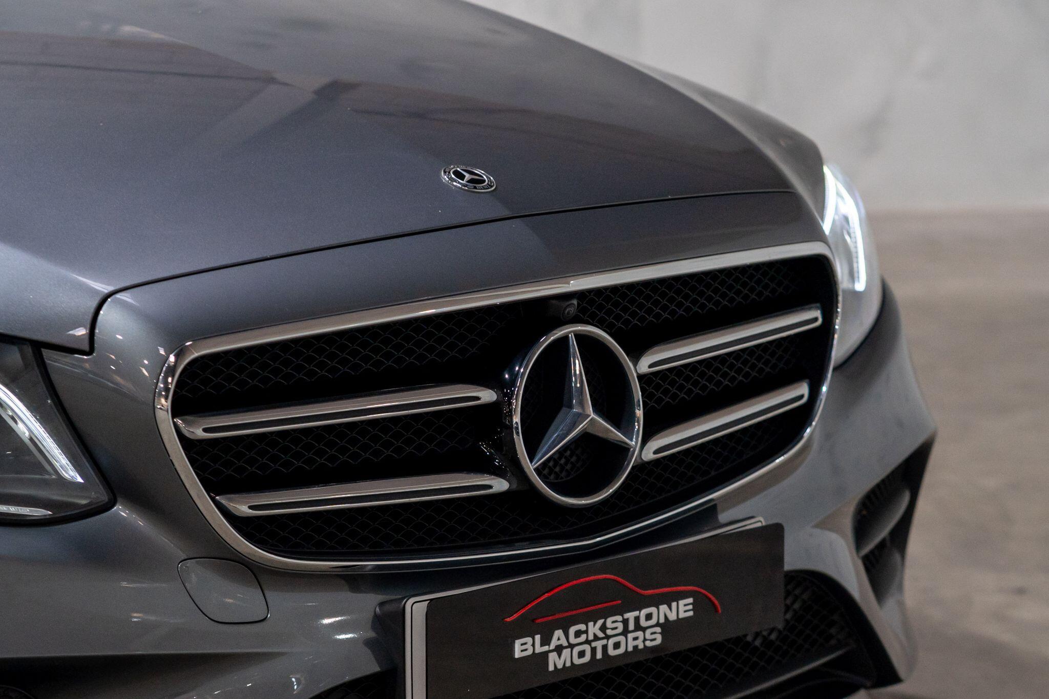 Mercedes-Benz E-Class view 43