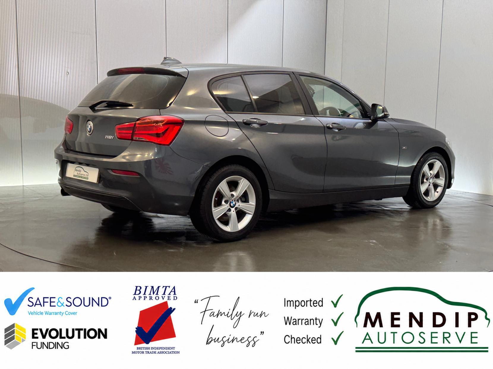 BMW 1 Series view 23