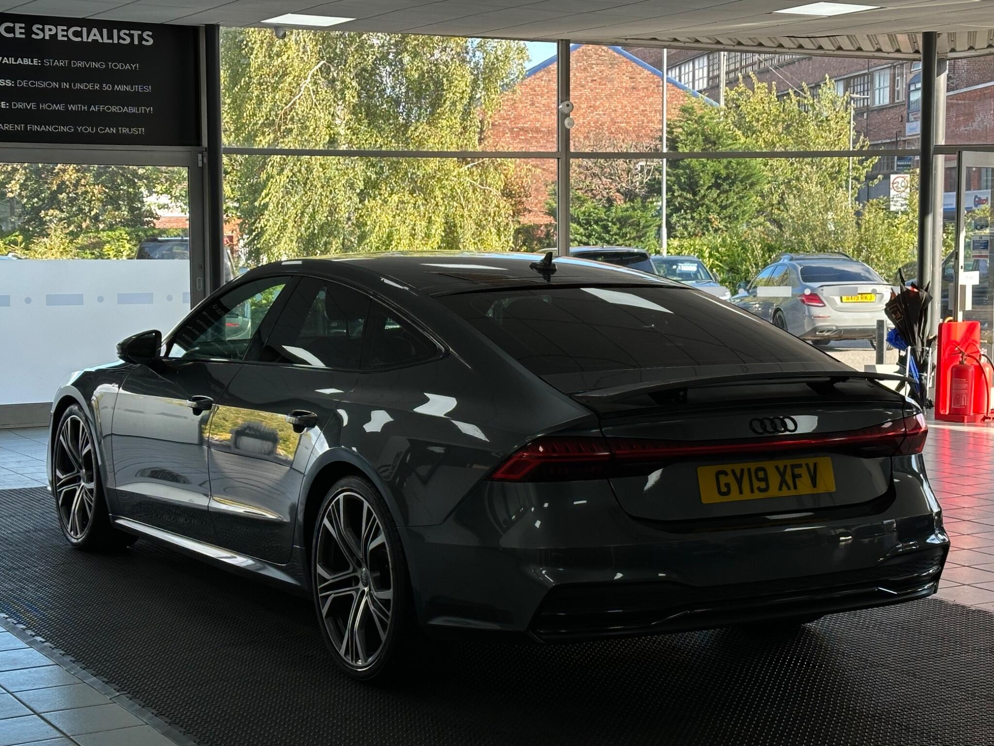 Audi A7 view 8