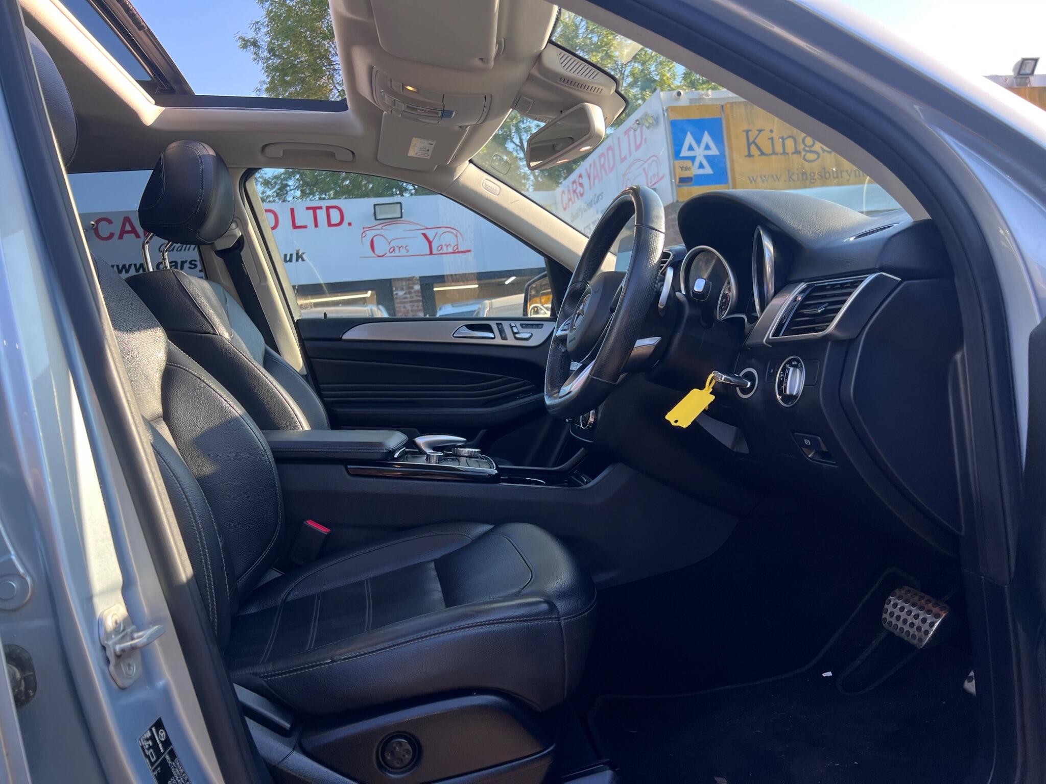 Mercedes-Benz Gle view 17
