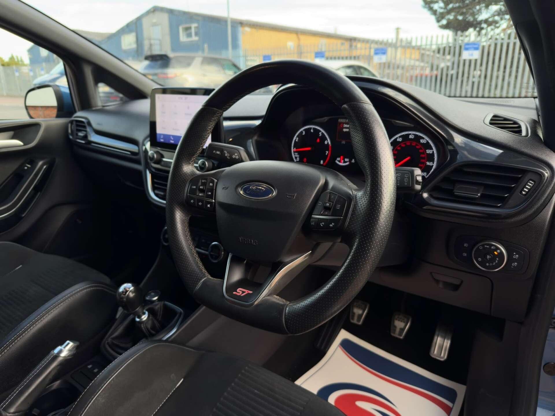Ford Fiesta view 21