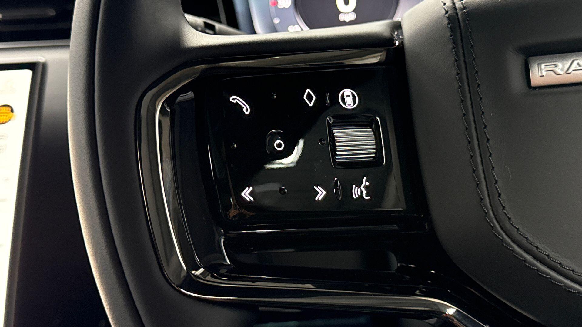 Land Rover Range Rover Sport view 25
