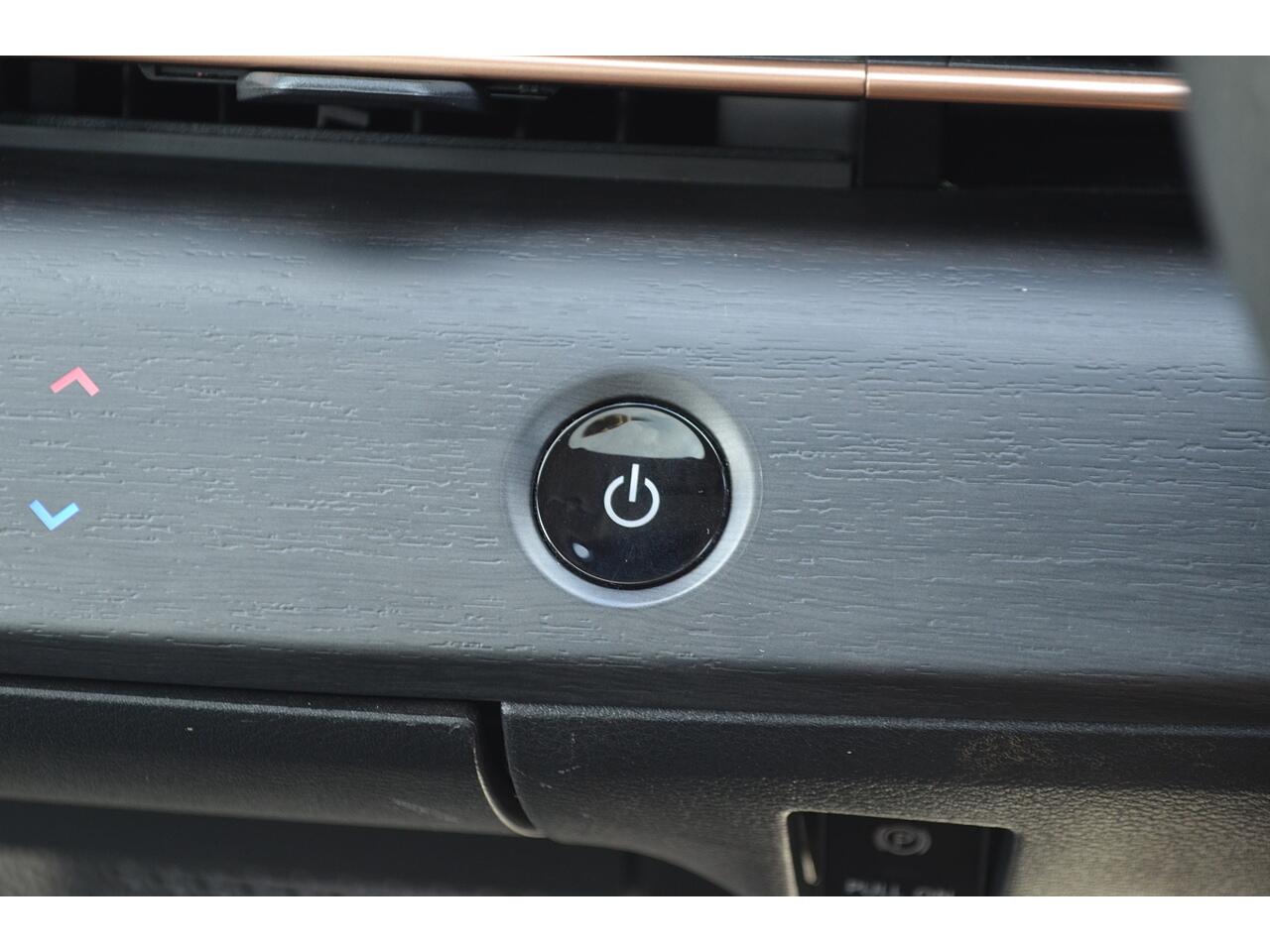 Nissan Ariya view 48
