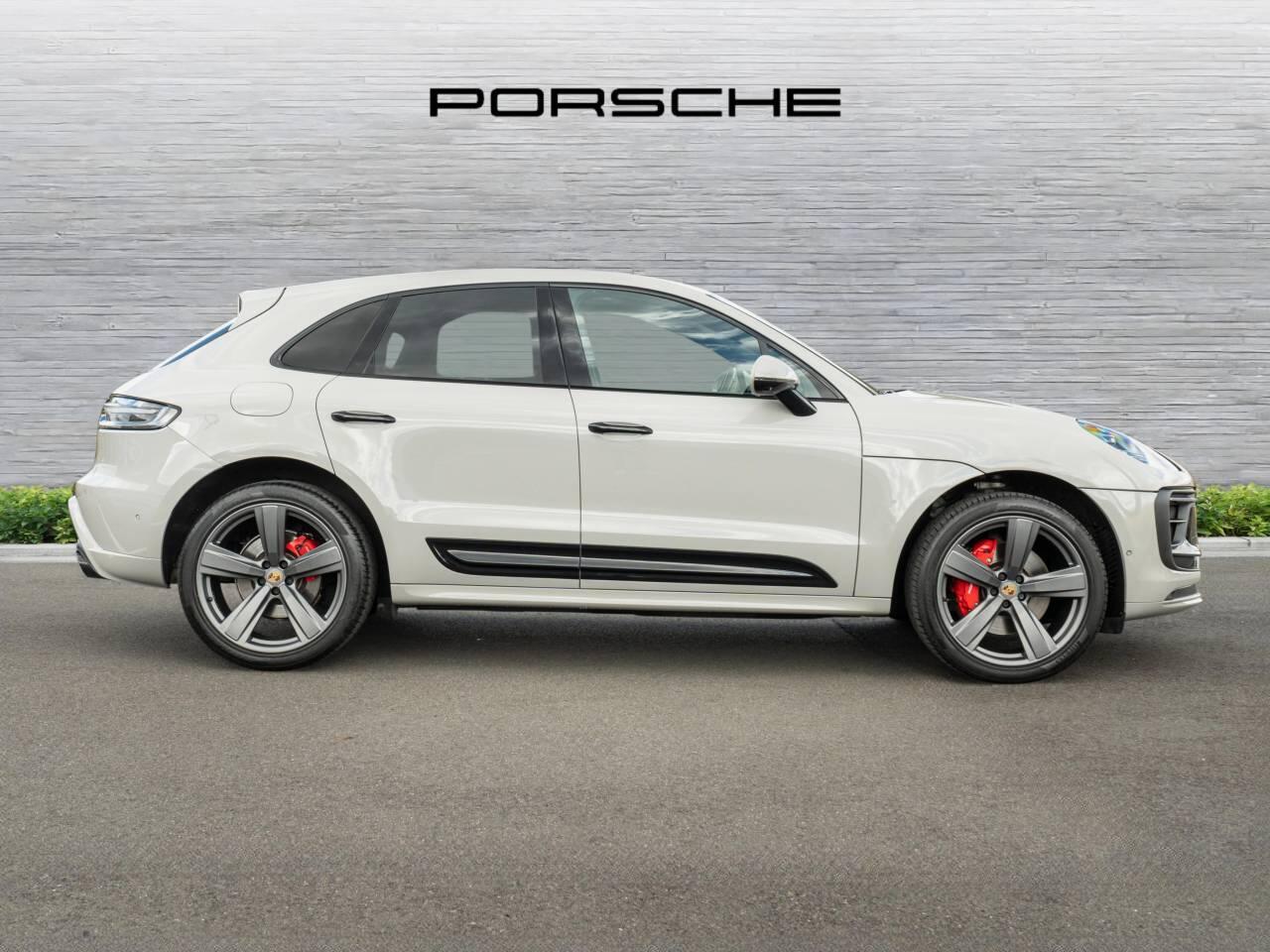 Porsche Macan view 2