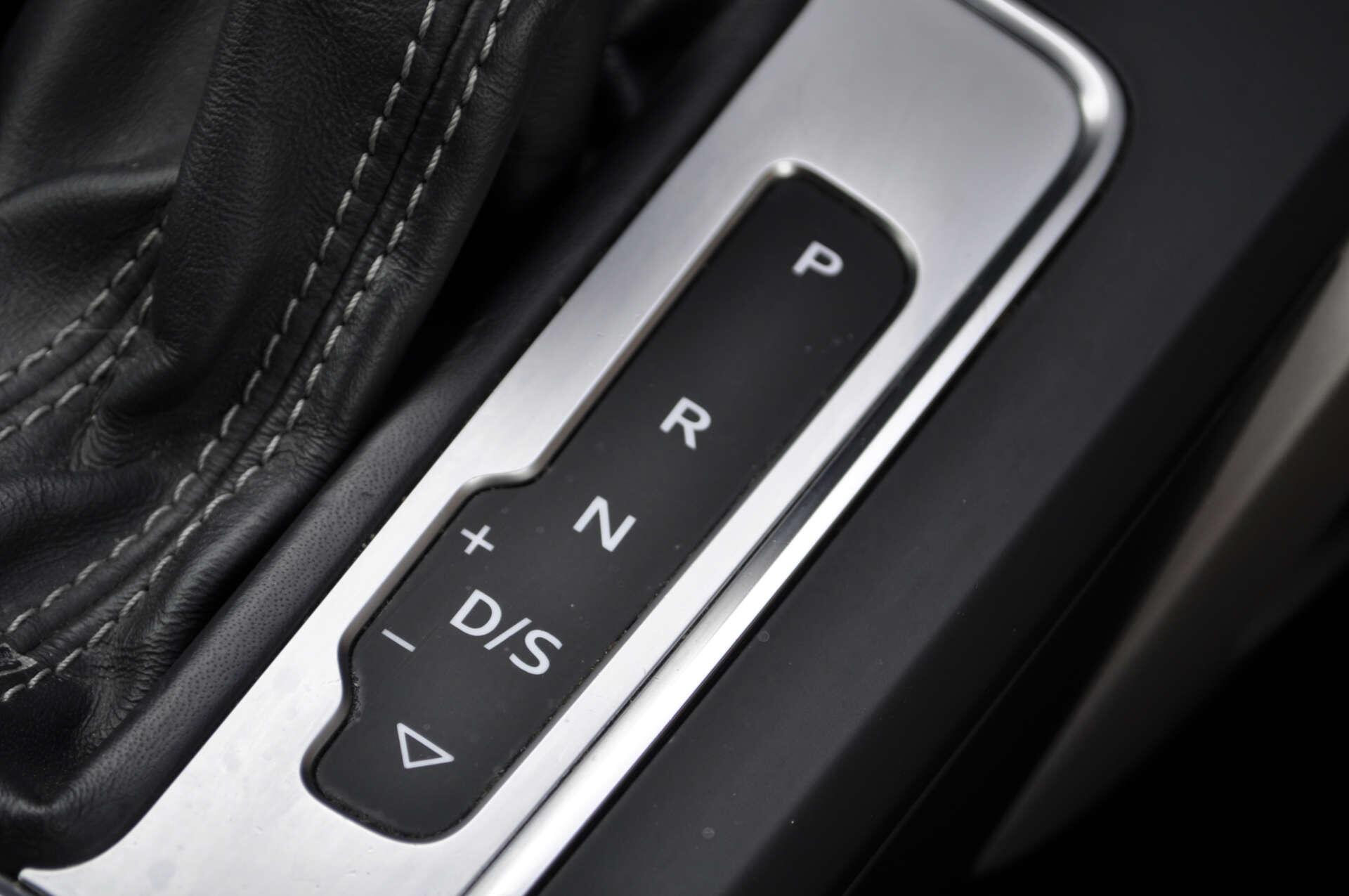 Audi Q2 view 17