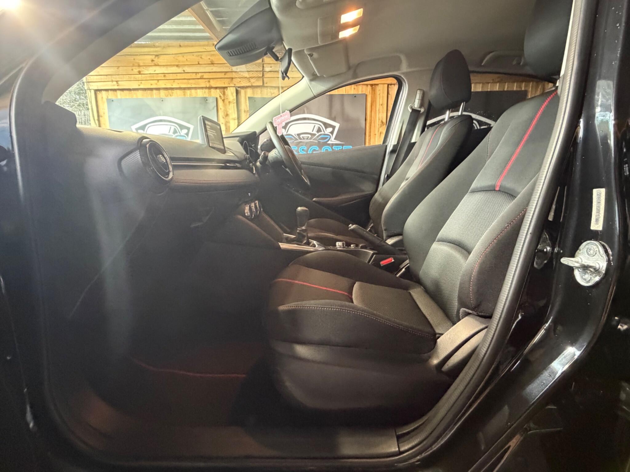 Mazda Mazda2 view 31