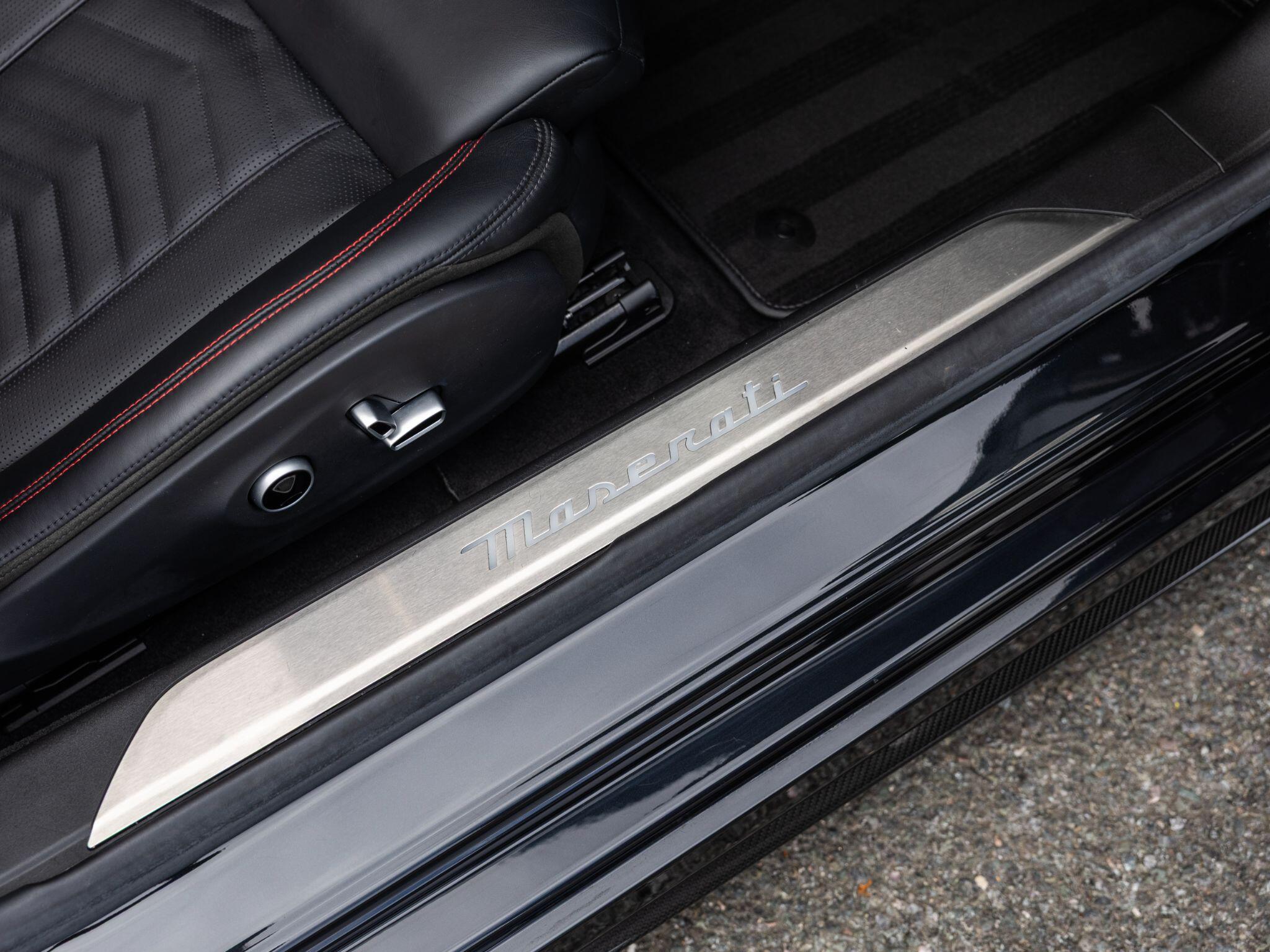 Maserati Grancabrio view 23