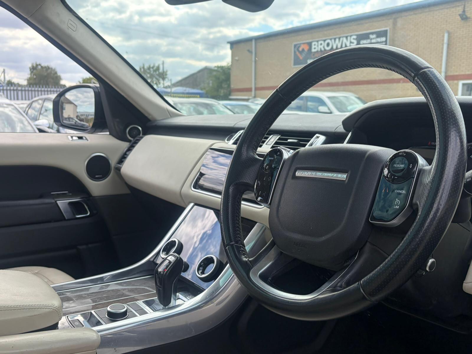 Land Rover Range Rover Sport view 11