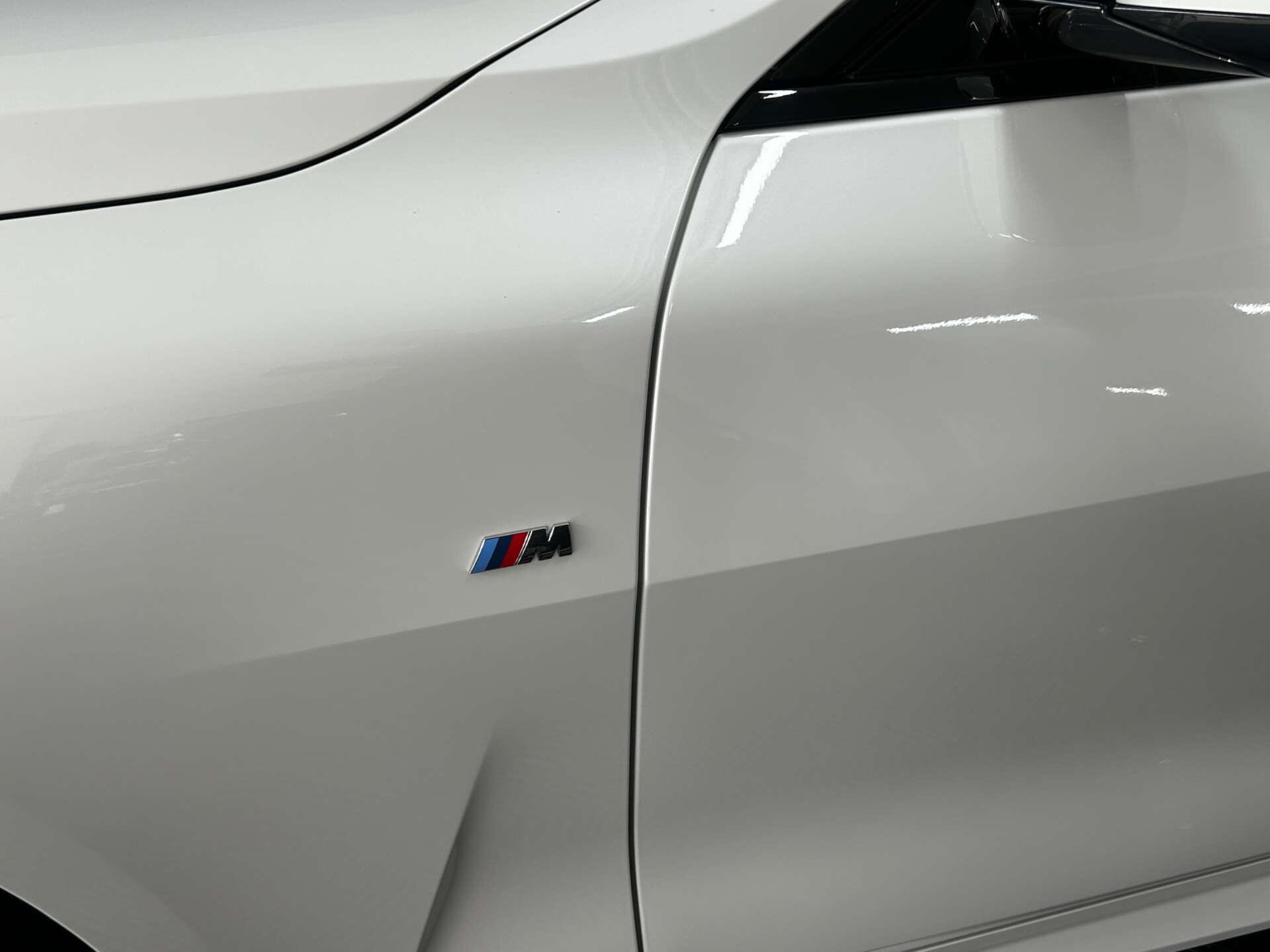 BMW 4 Series view 16