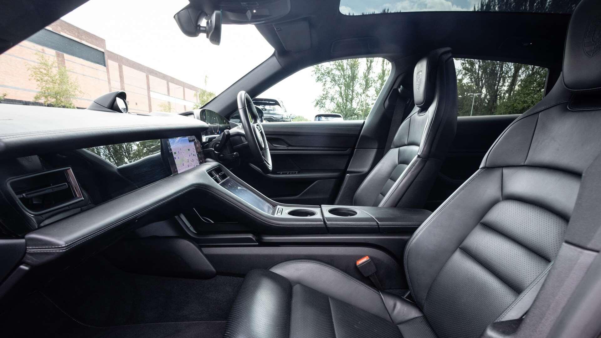 Porsche Taycan view 11