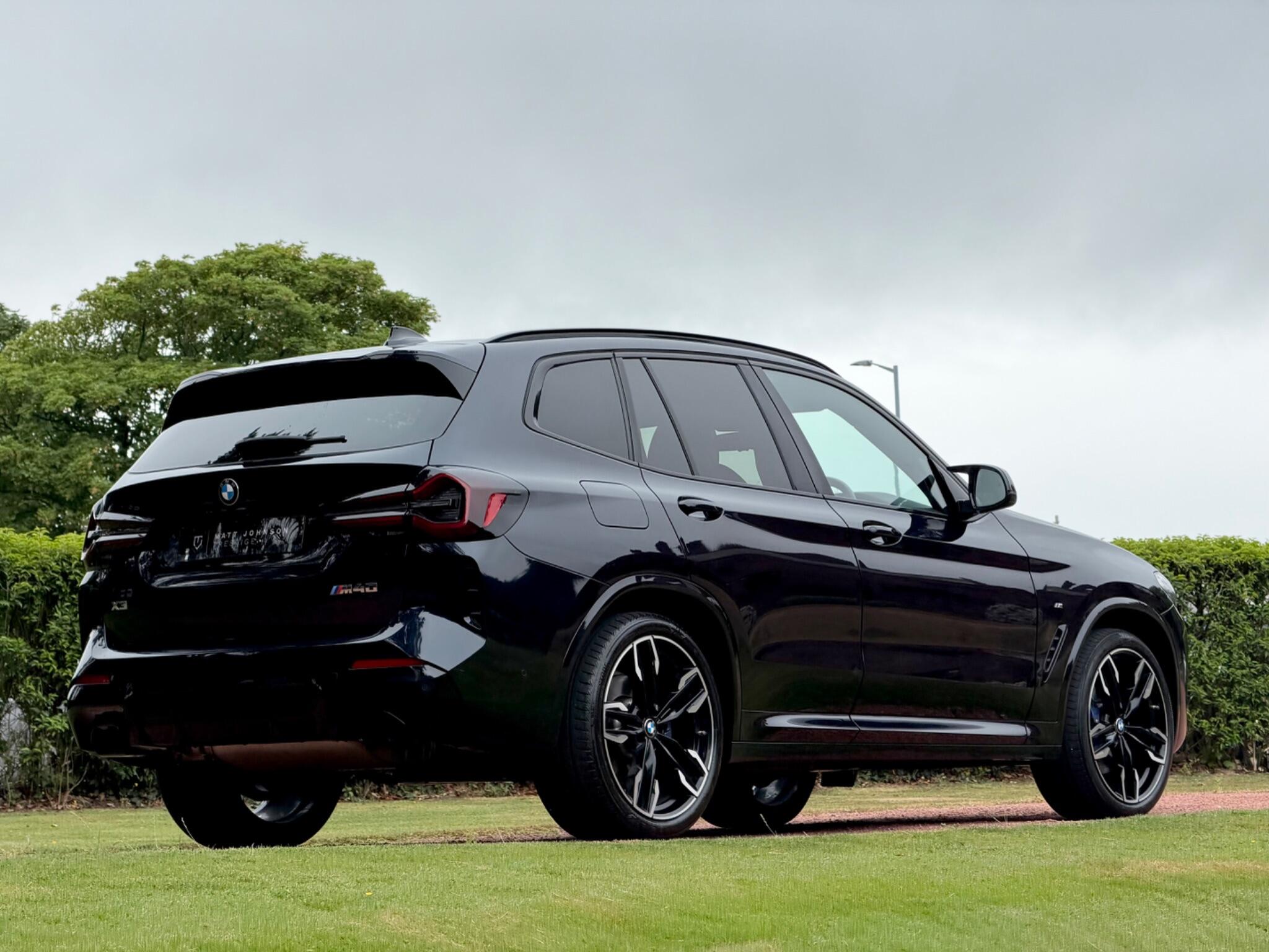 BMW X3 view 6