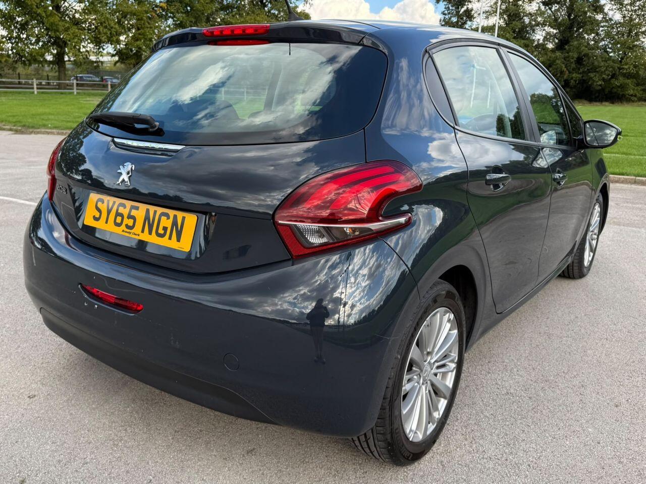 Peugeot 208 view 53