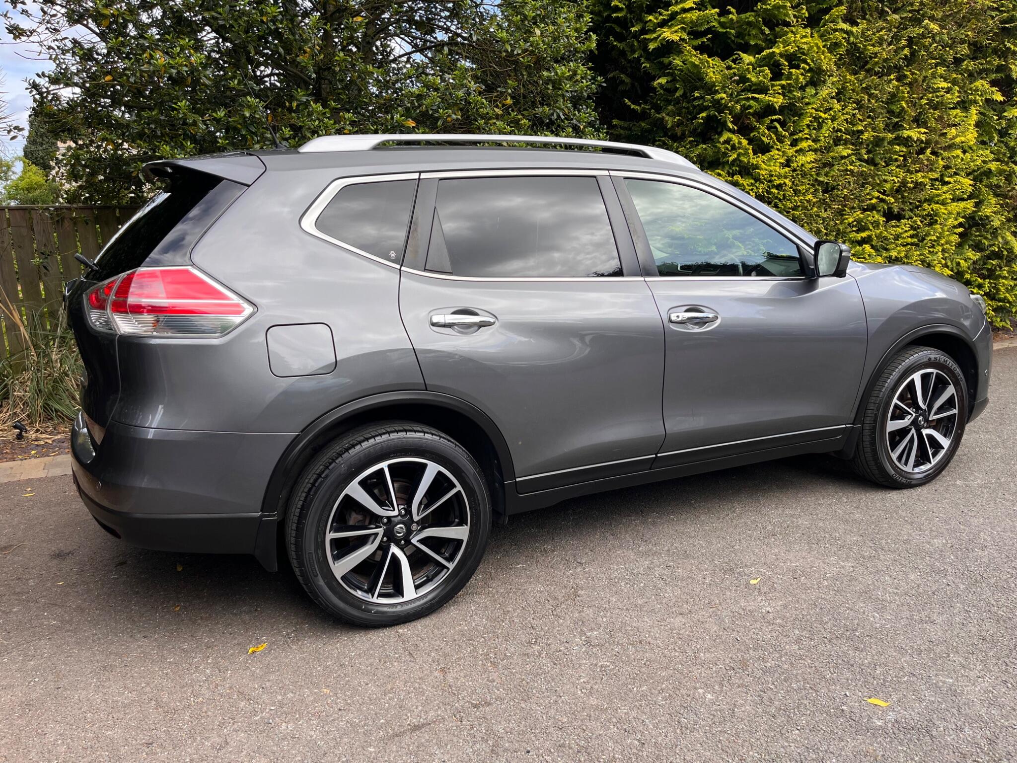 Nissan X-Trail view 17