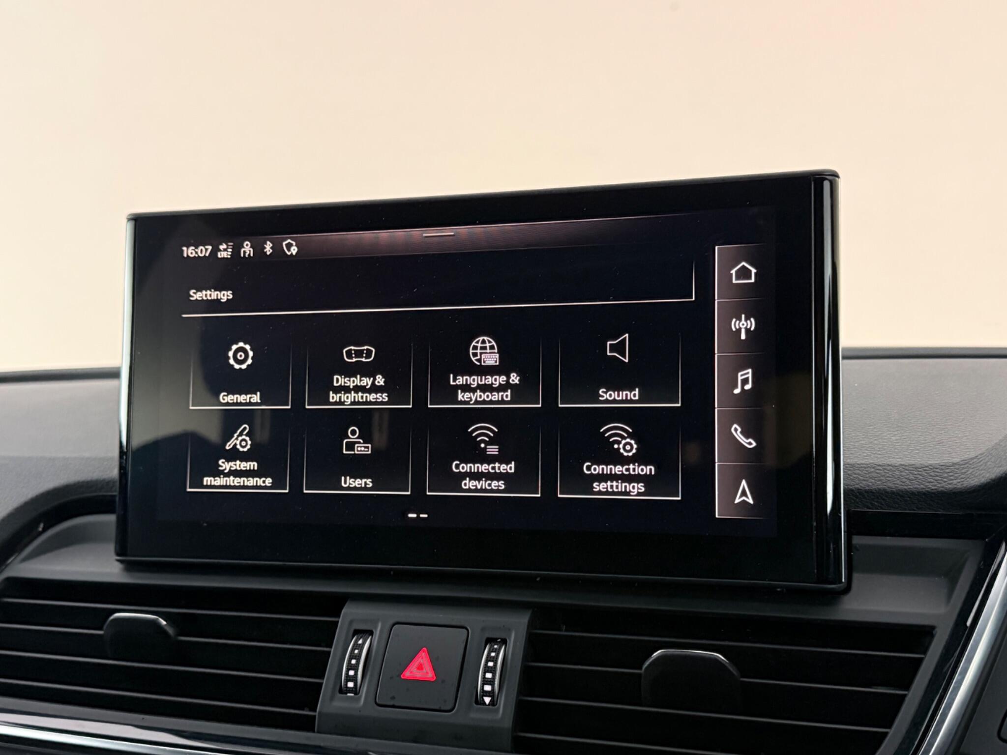 Audi Q5 view 27