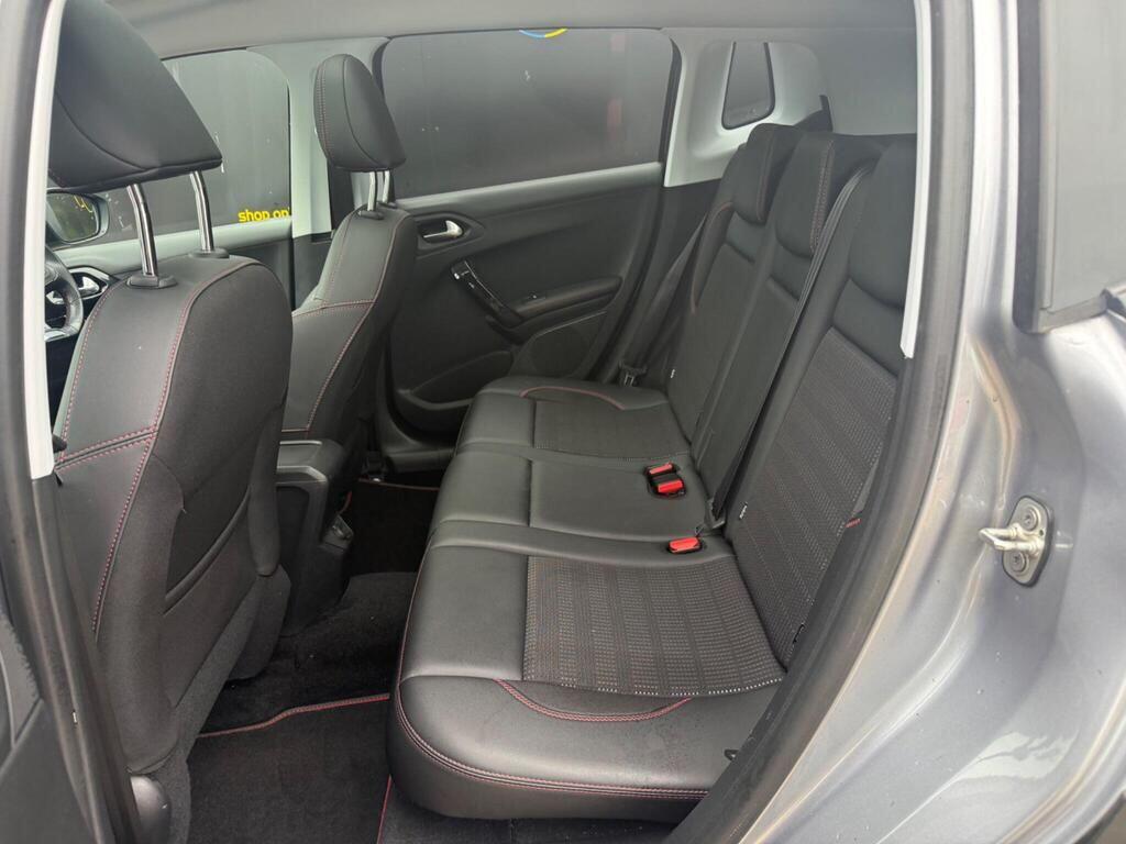 Peugeot 2008 view 19