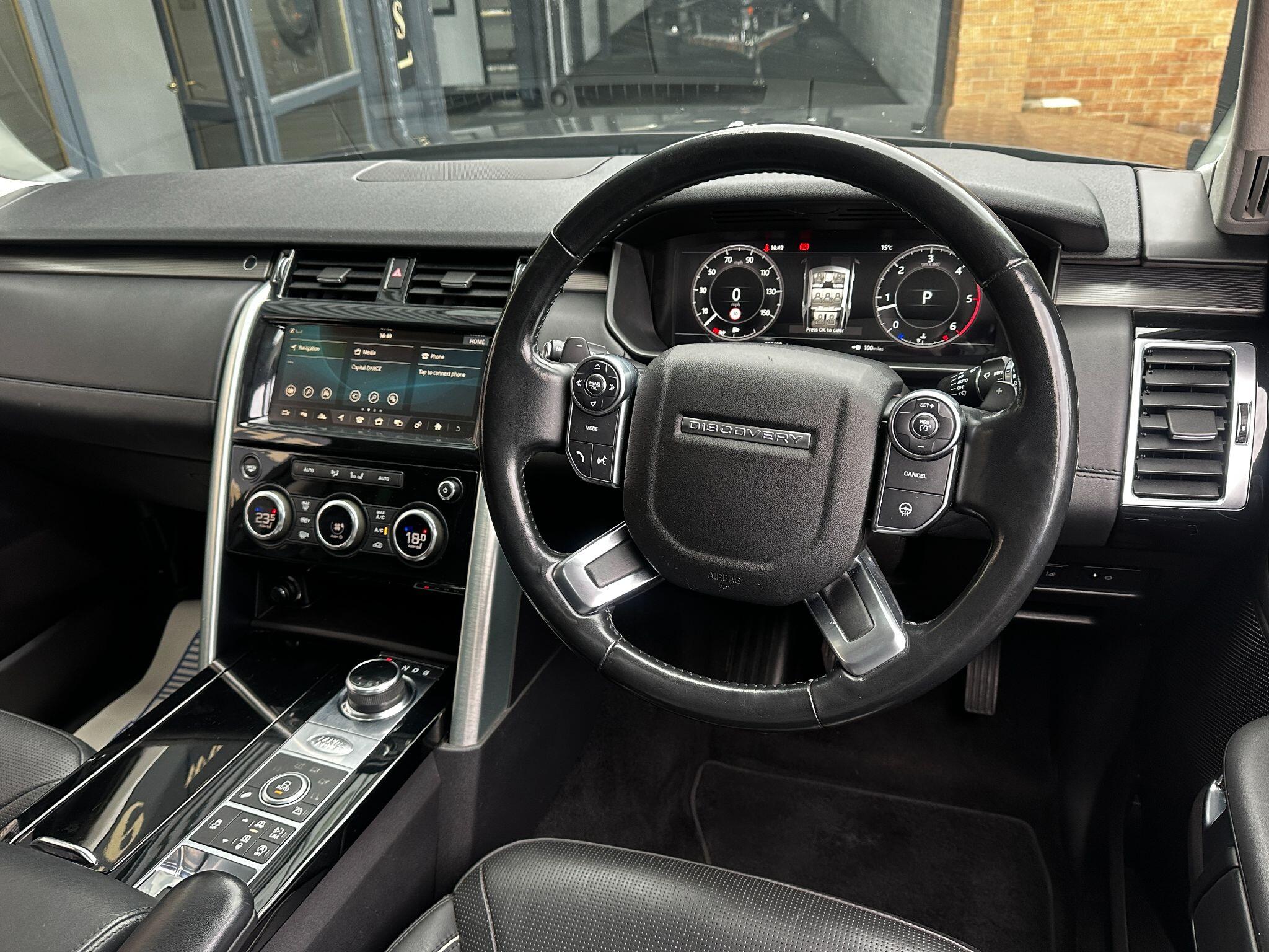 Land Rover Discovery view 6