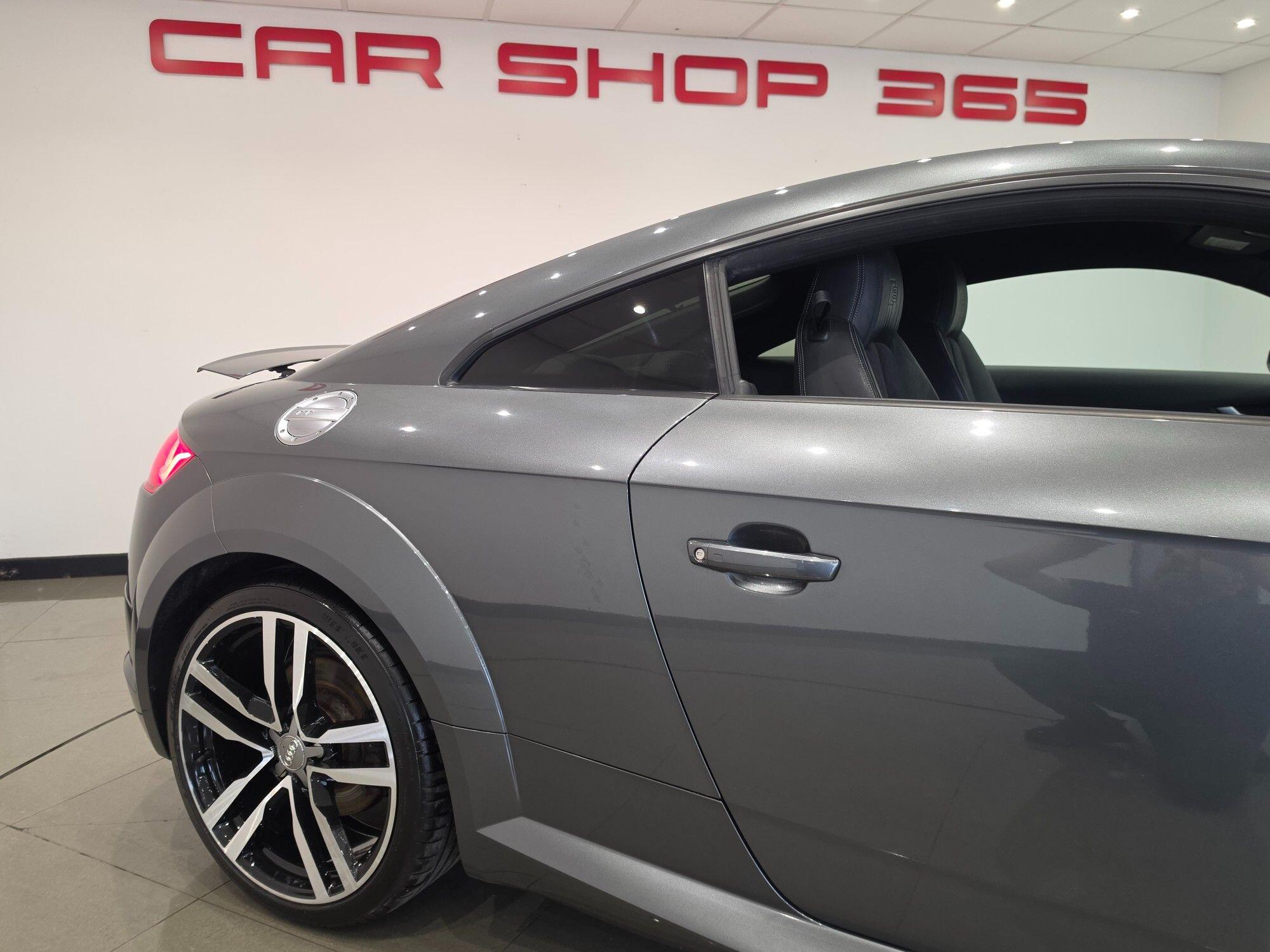 Audi TT view 61