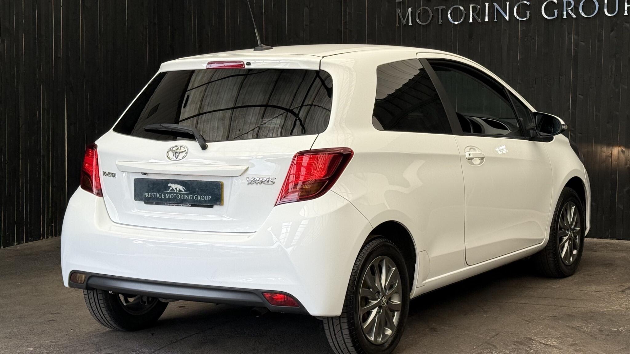 Toyota Yaris view 18