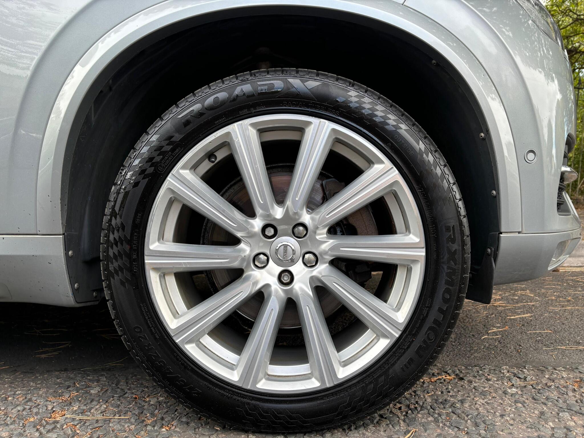 Volvo XC90 view 35