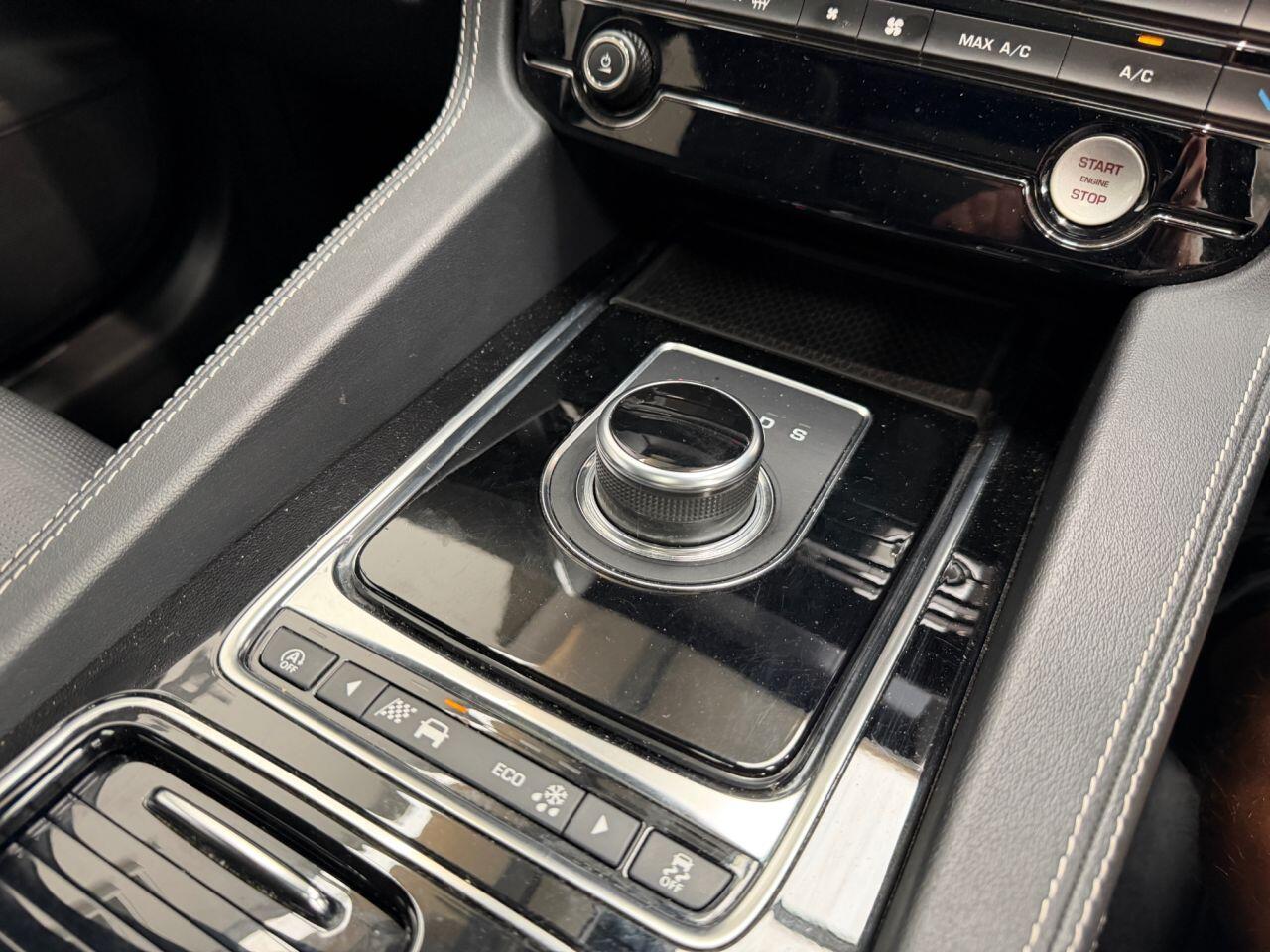 Jaguar F-Pace view 42