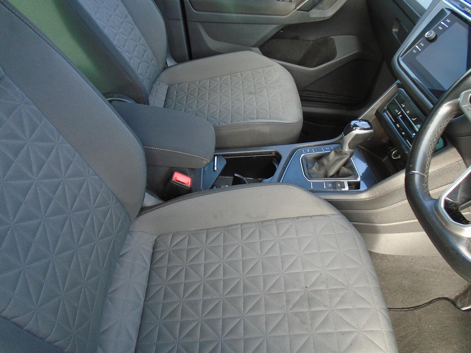 Volkswagen Tiguan view 11