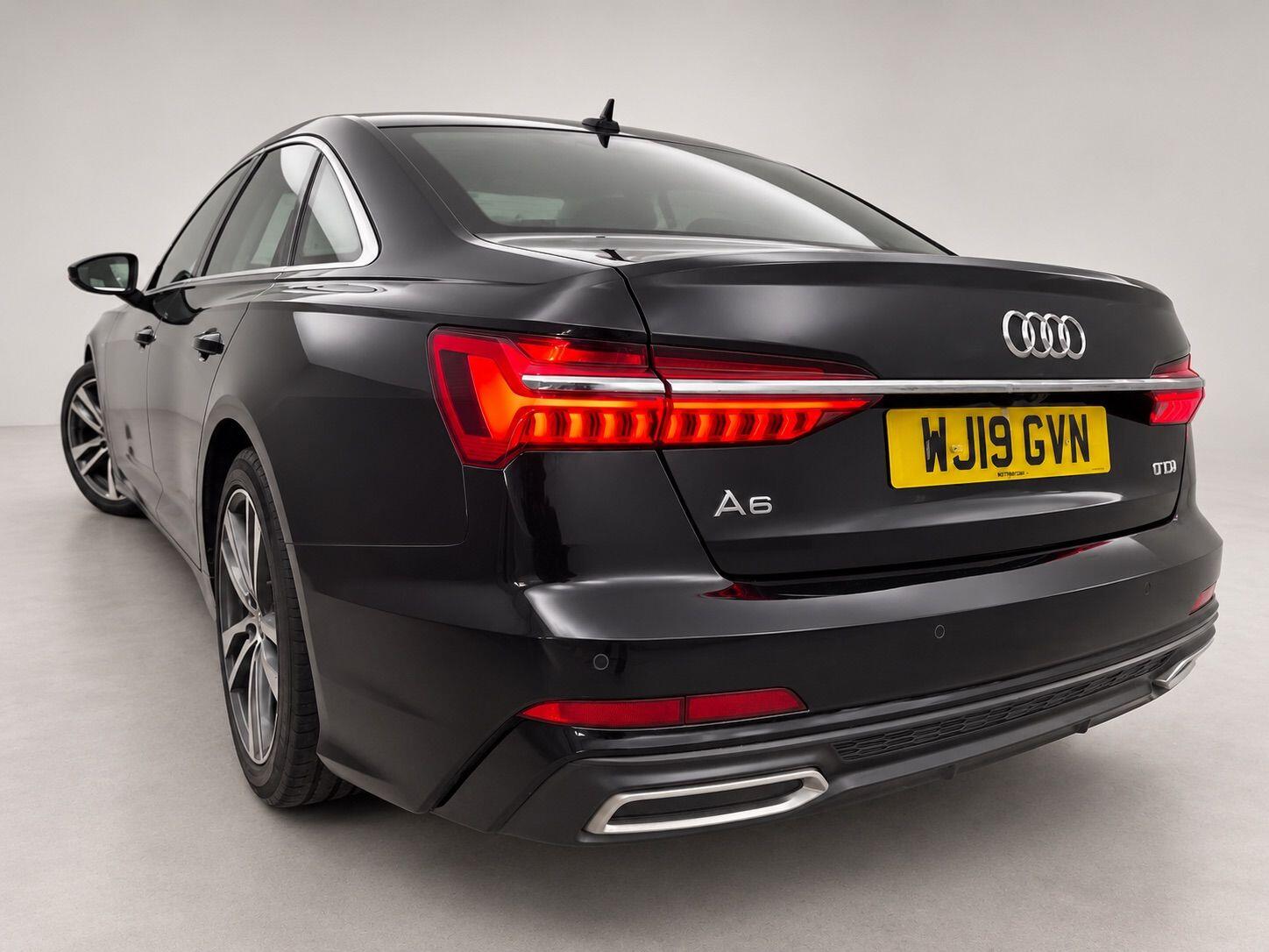Audi A6 view 11