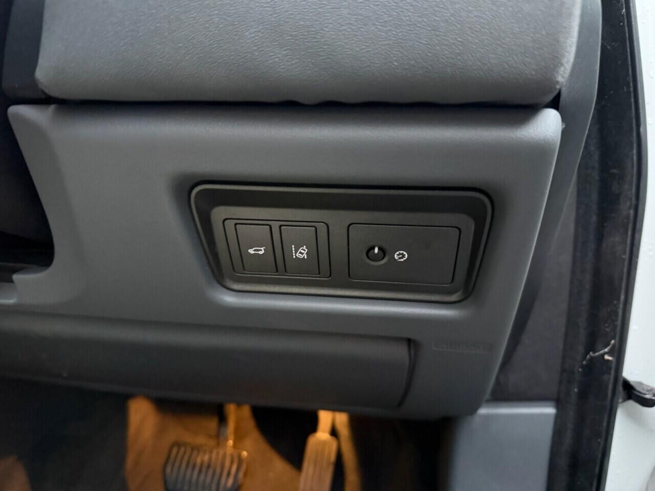 Land Rover Range Rover Evoque view 29