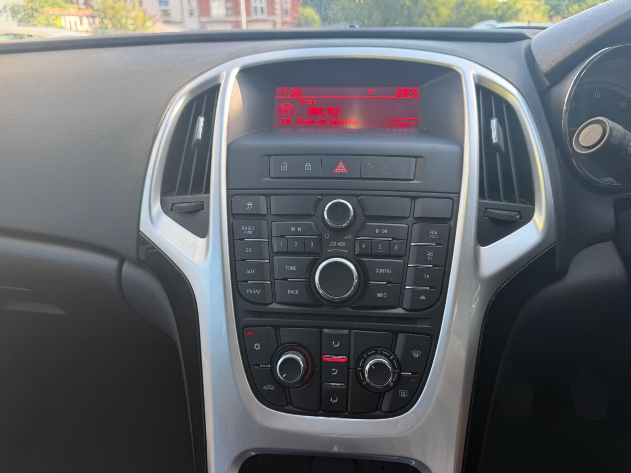 Vauxhall Astra view 33
