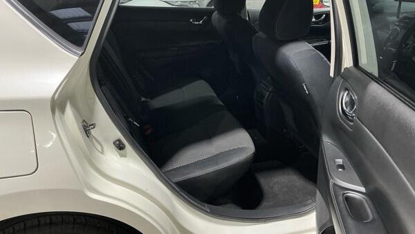 Nissan Pulsar view 13