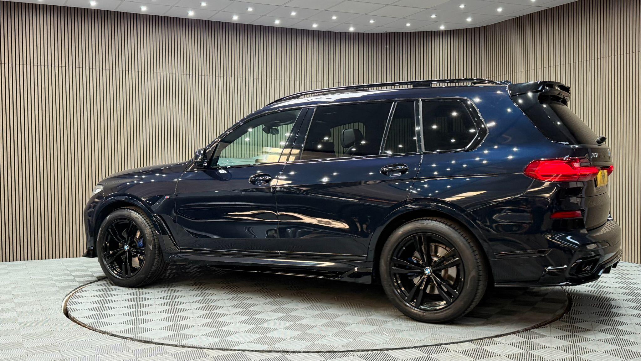 BMW X7 view 54