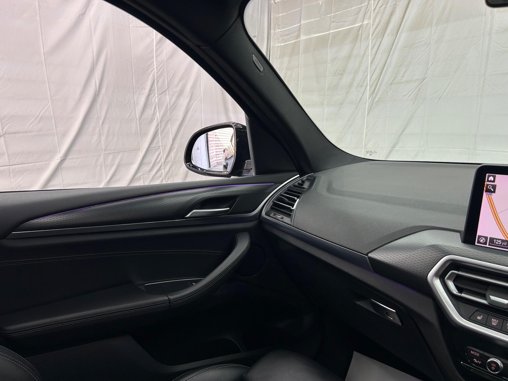 BMW X3 view 10