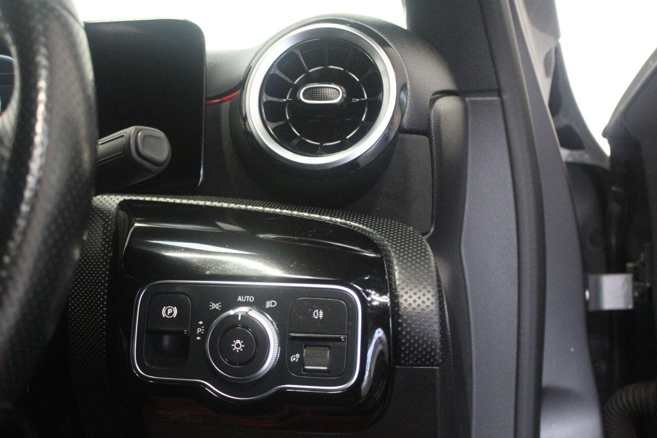 Mercedes-Benz A-Class view 48