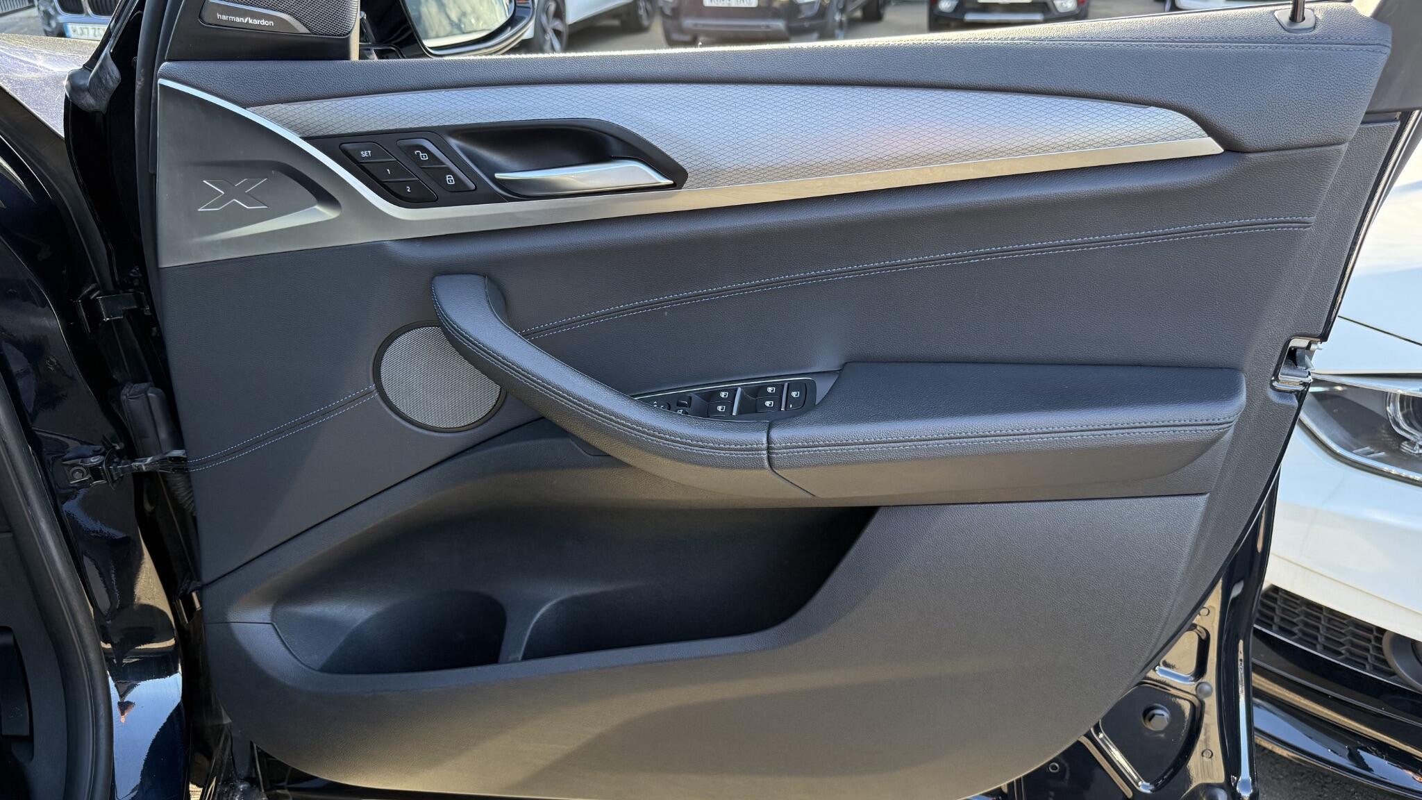 BMW X3 view 33