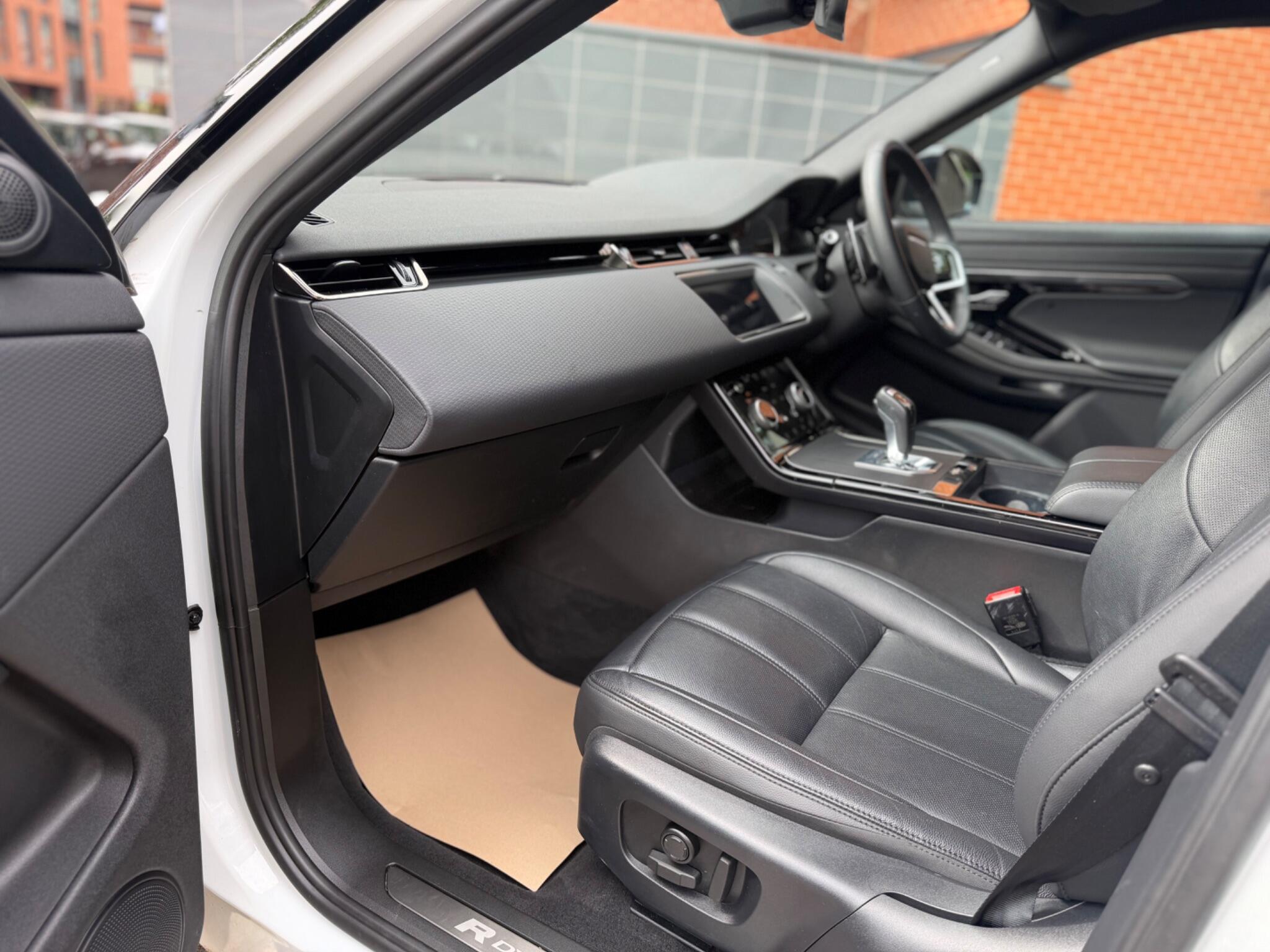 Land Rover Range Rover Evoque view 36