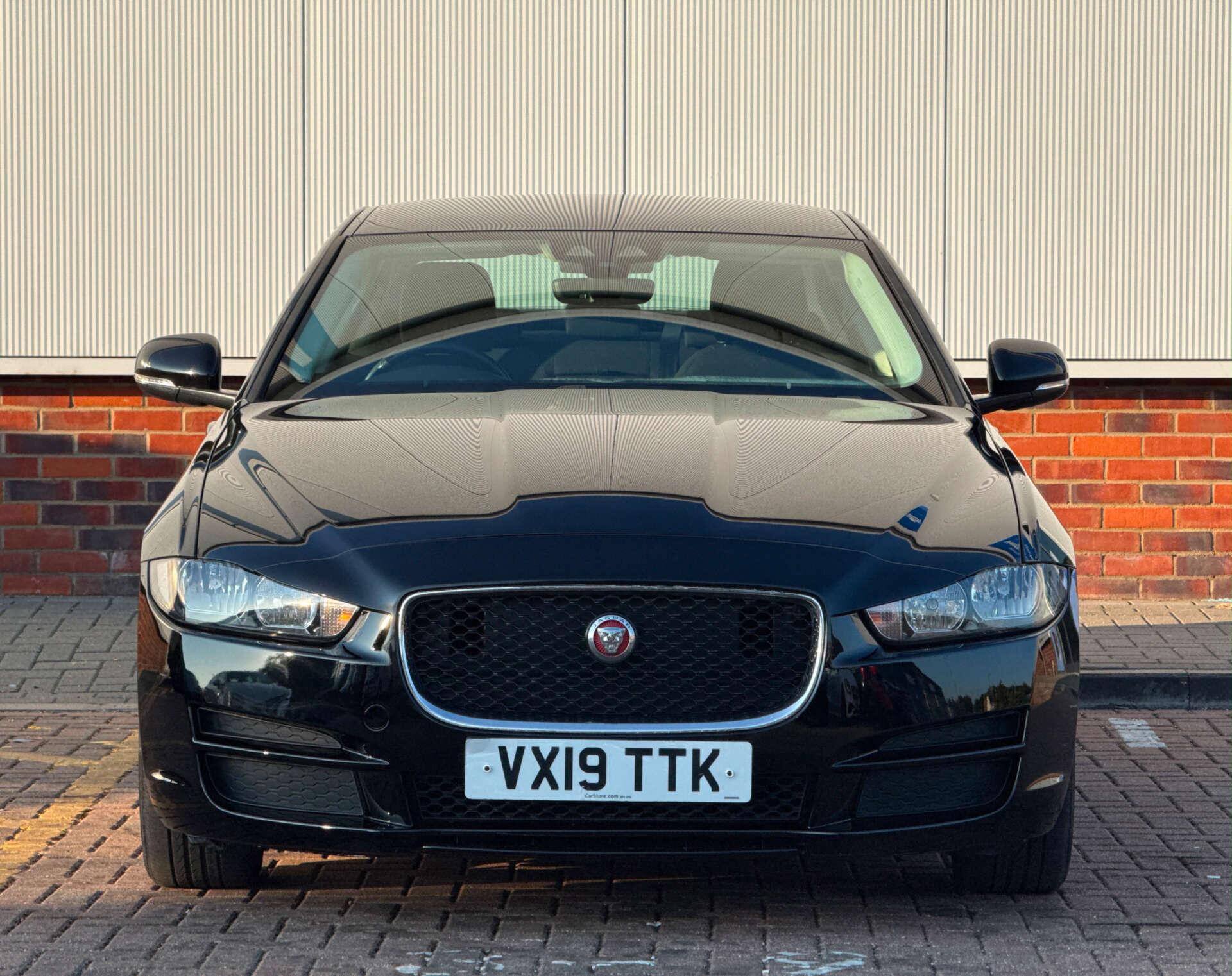 Jaguar Xe view 2
