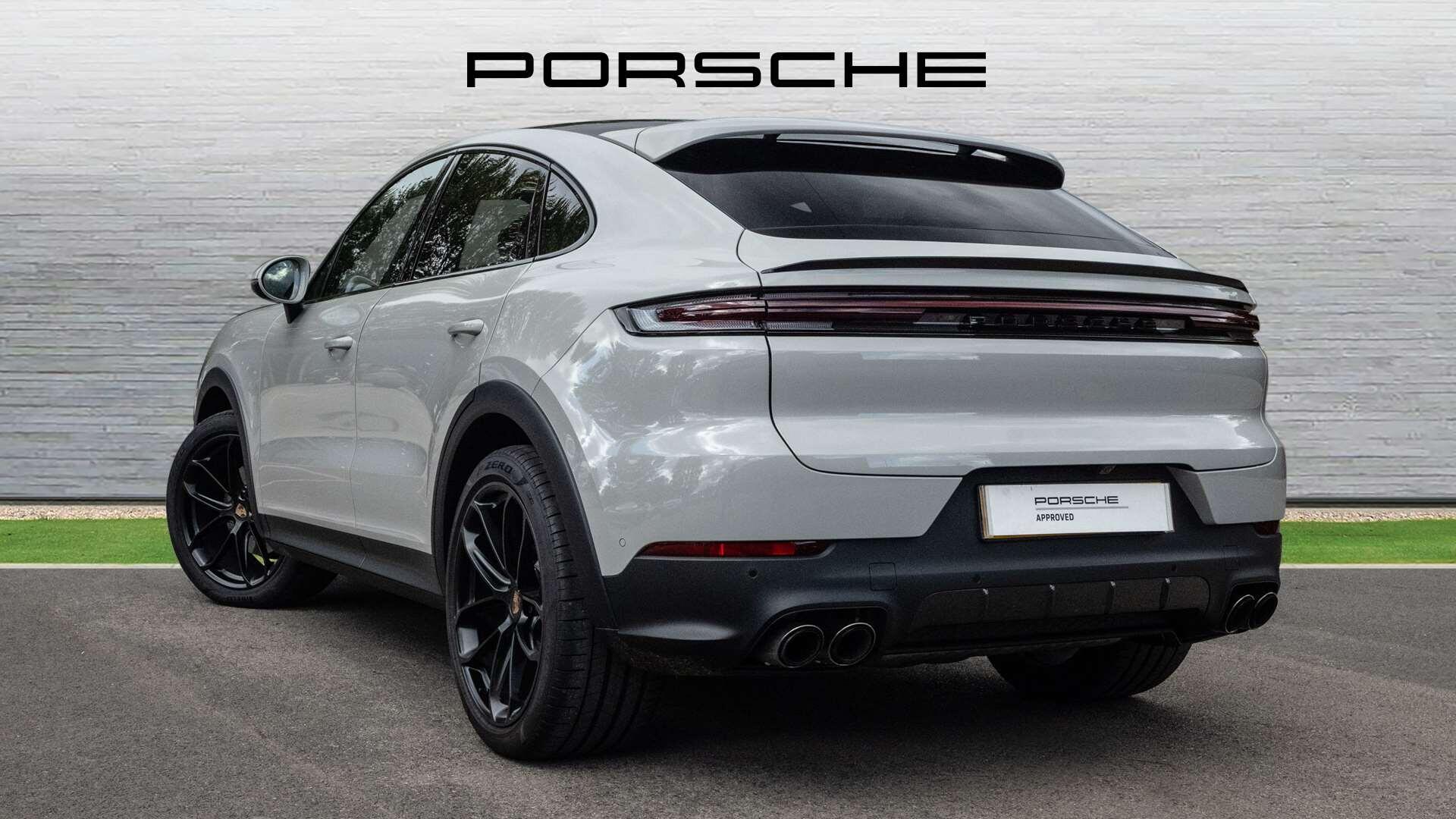 Porsche Cayenne view 4