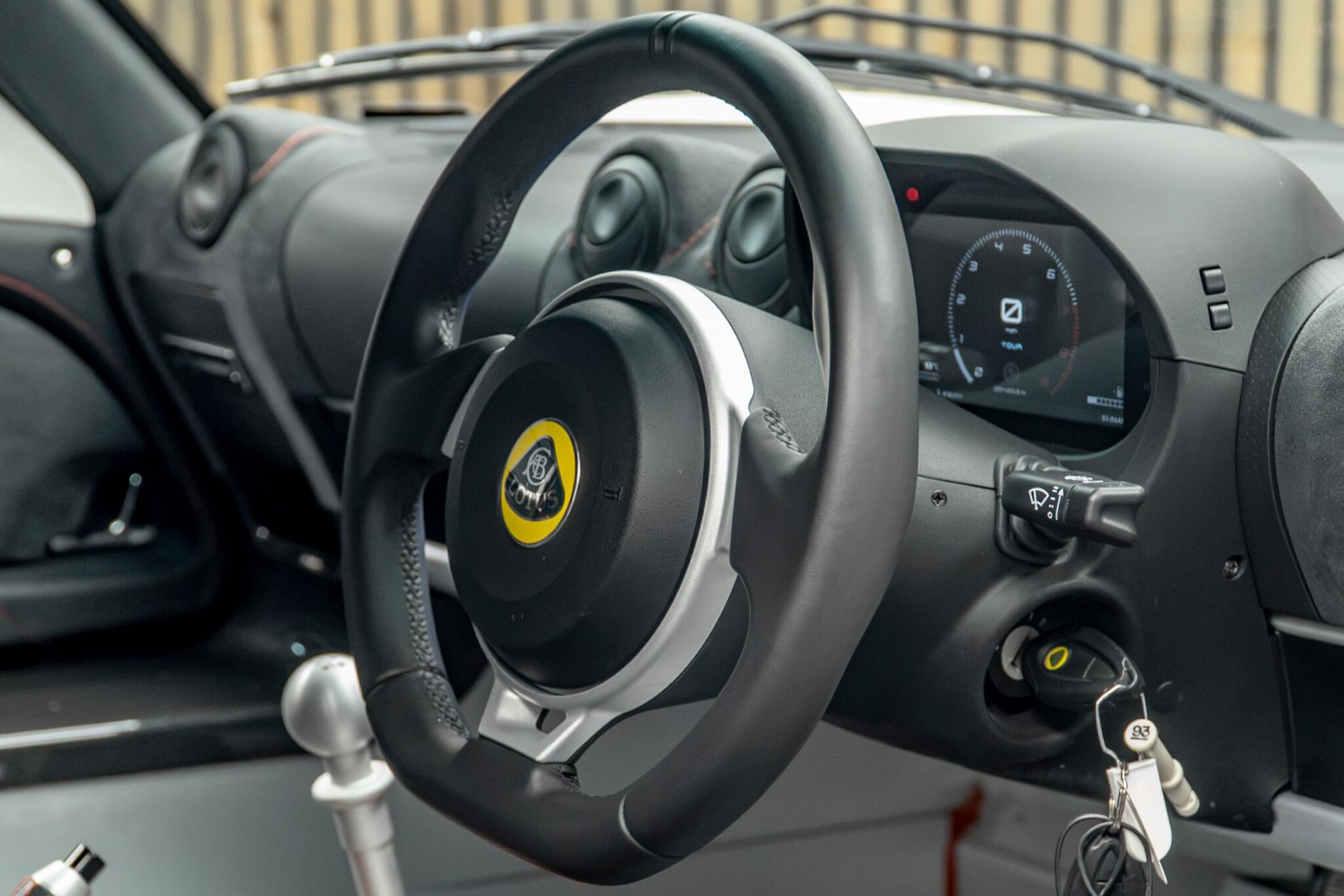 Lotus Elise view 27