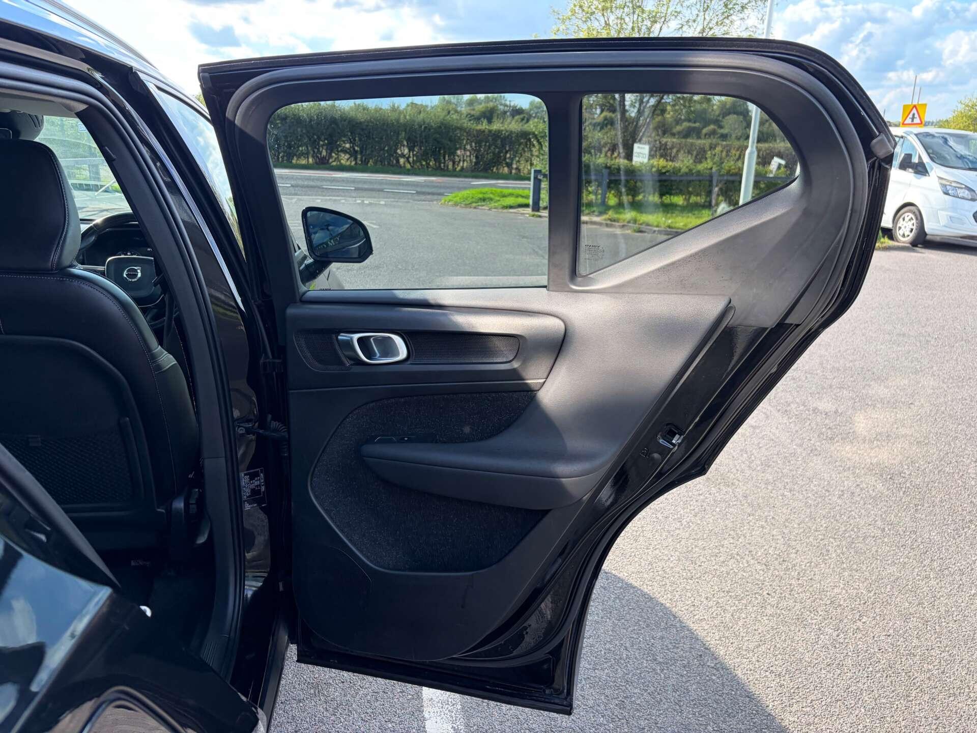 Volvo XC40 view 26