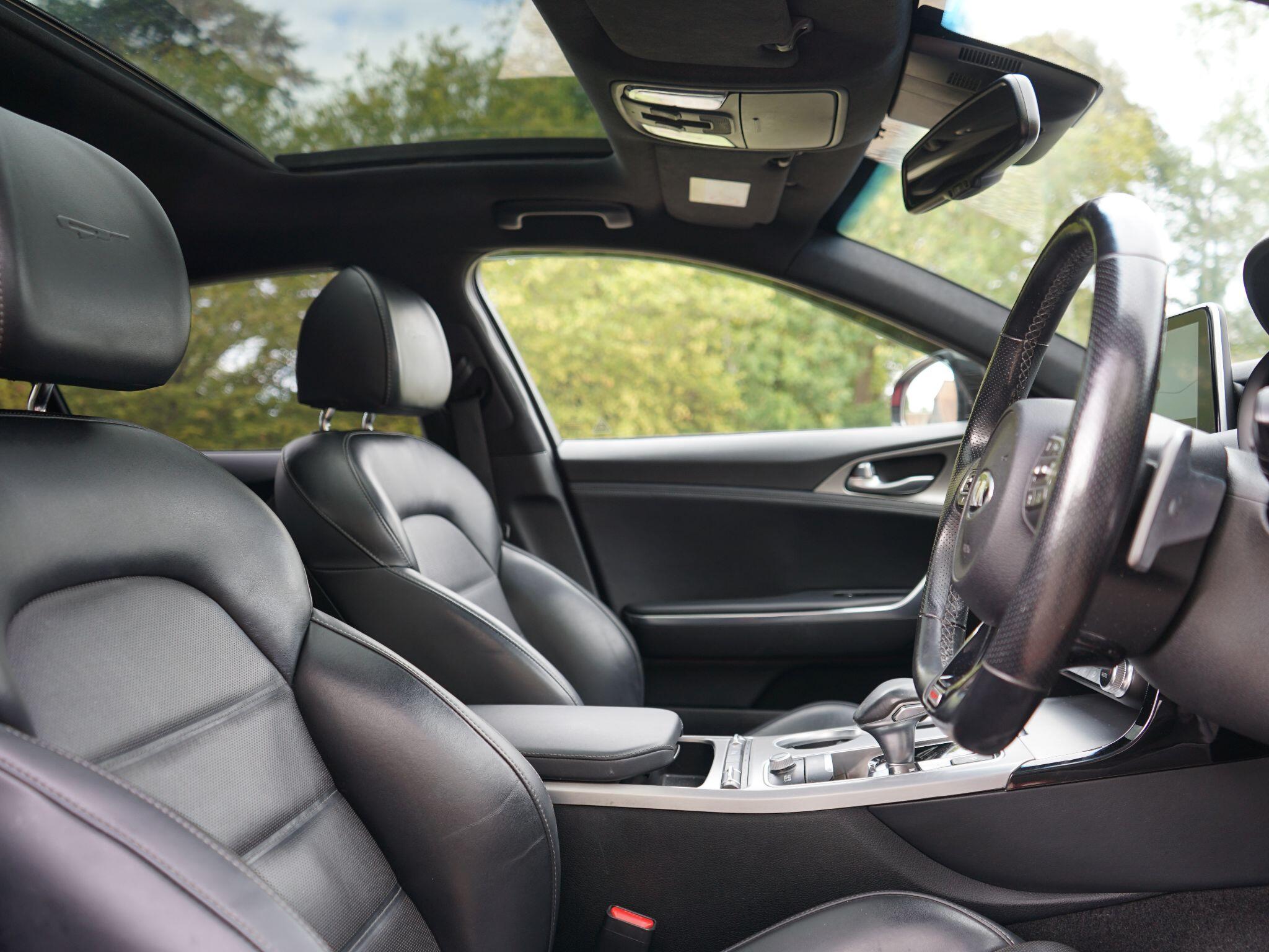 Kia Stinger view 24