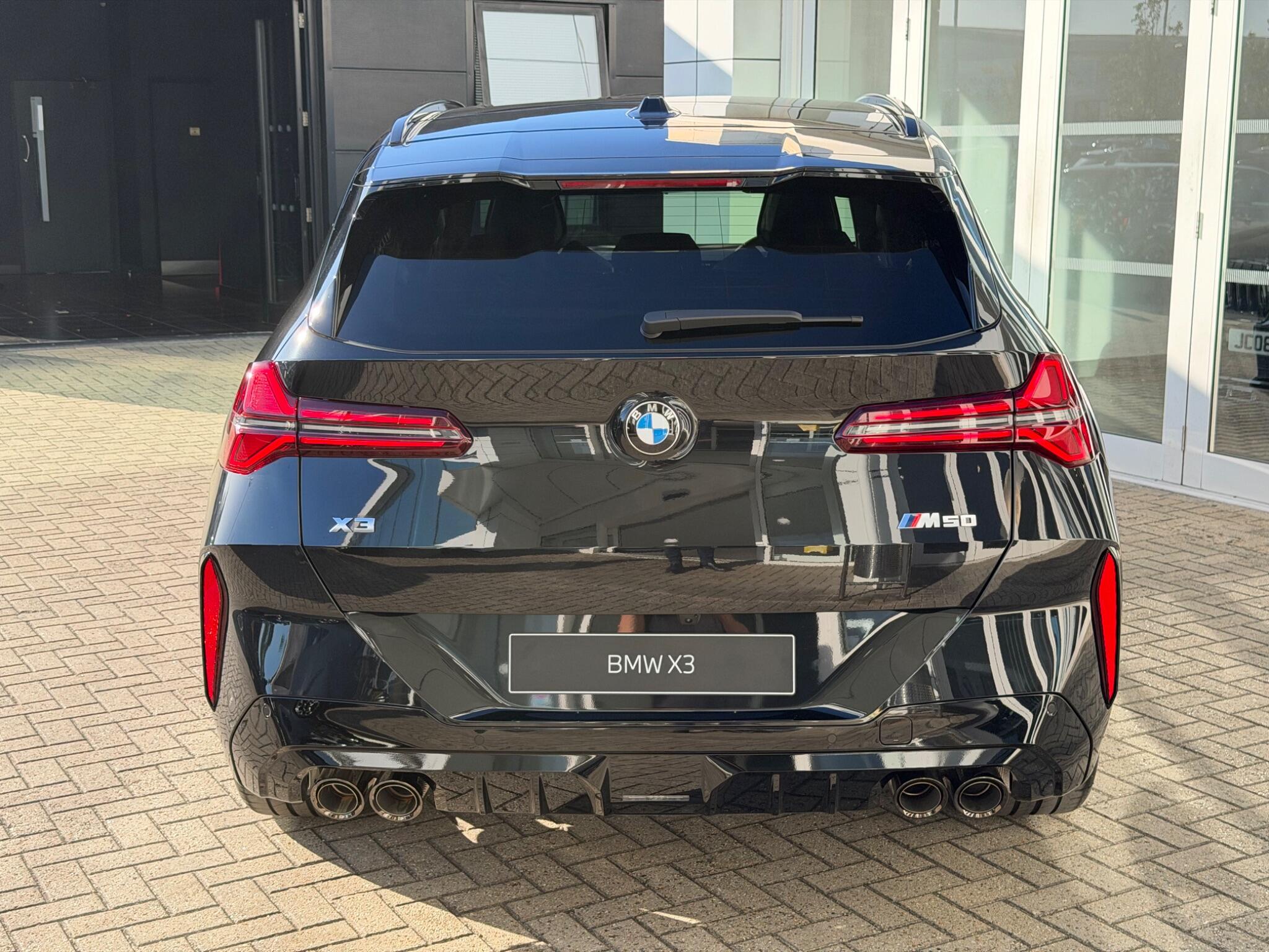 BMW X3 view 4
