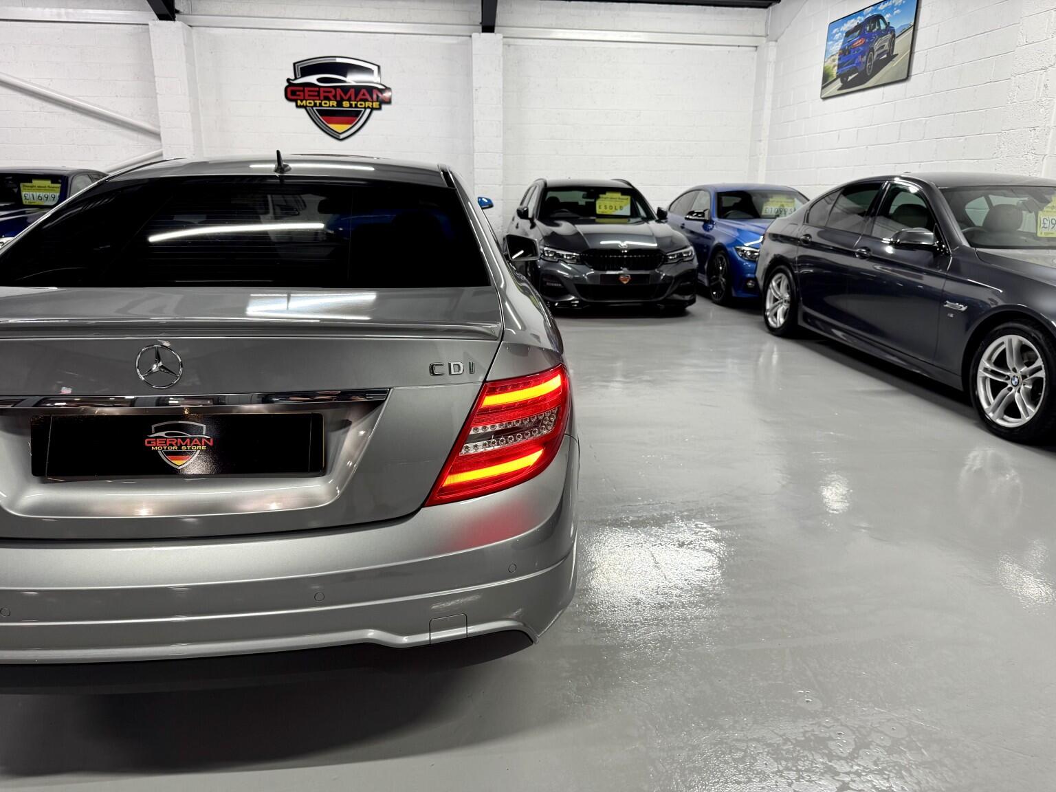 Mercedes-Benz C Class view 30